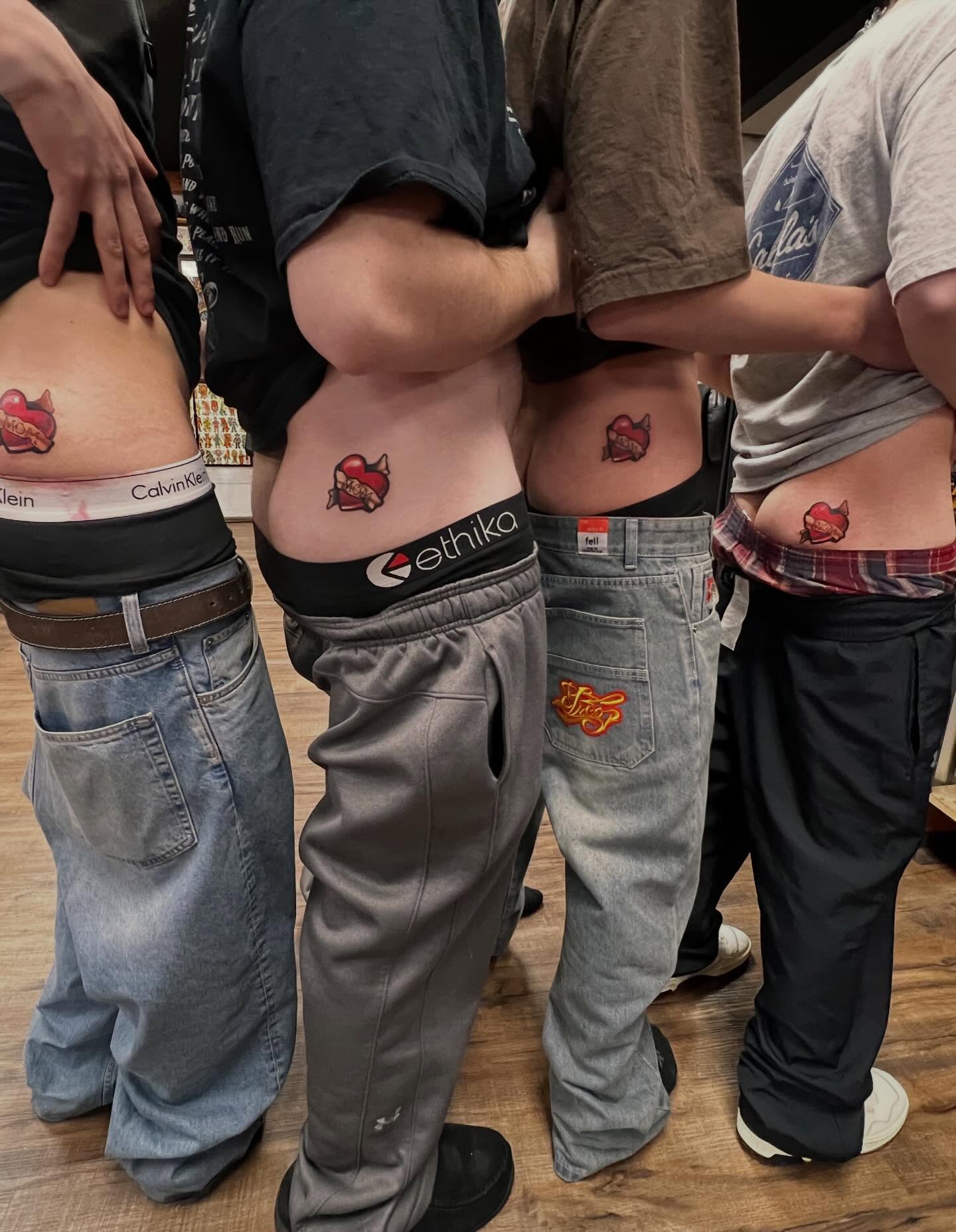 Heart American traditional tattoo by Ellari
