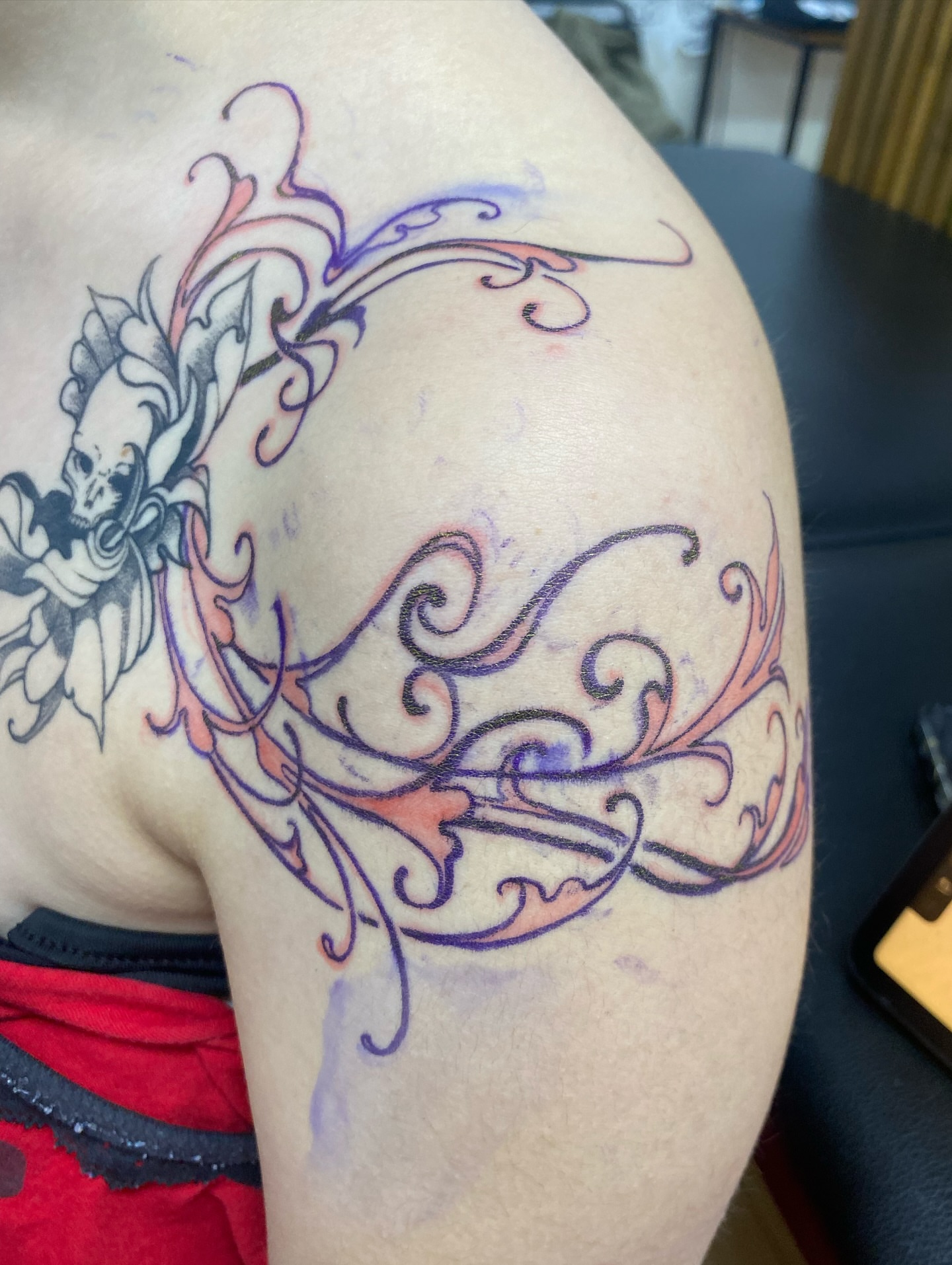 Tattoo by @pukeonmemilo — neo_traditional, ornamental