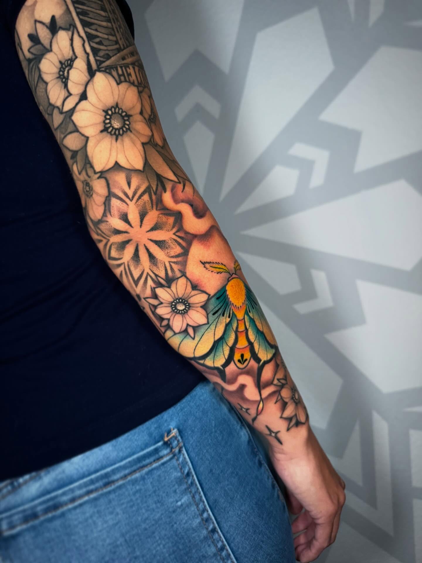 Floral bouquet new school tattoo on the forearm by Las Vegas Tattoo Artist, Las Vegas, Nevada