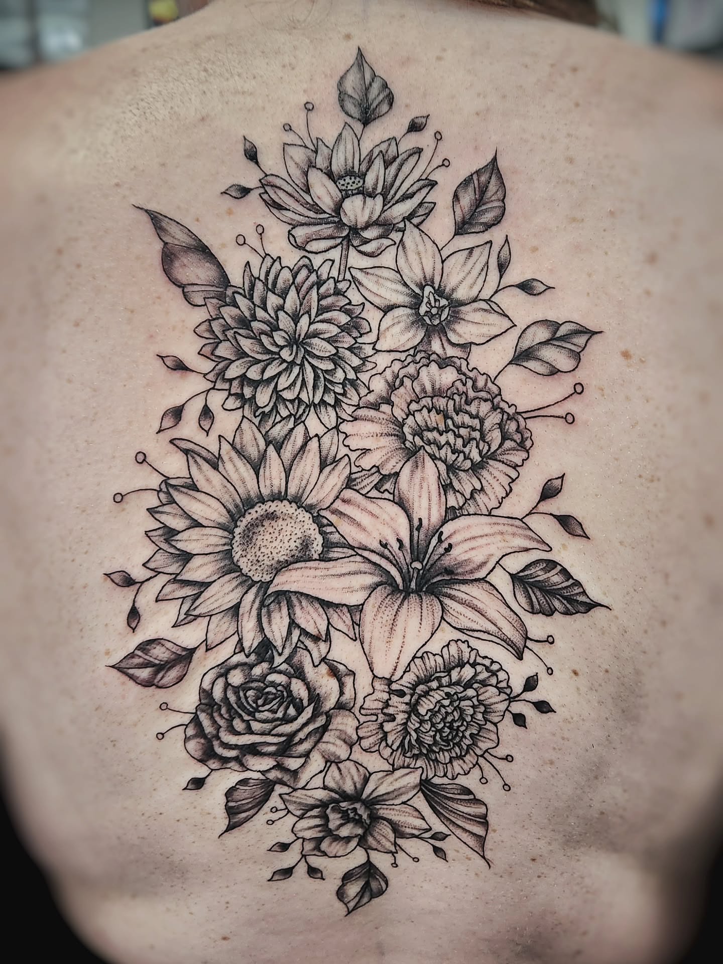 Tattoo by @sacredgemometry — black_and_grey