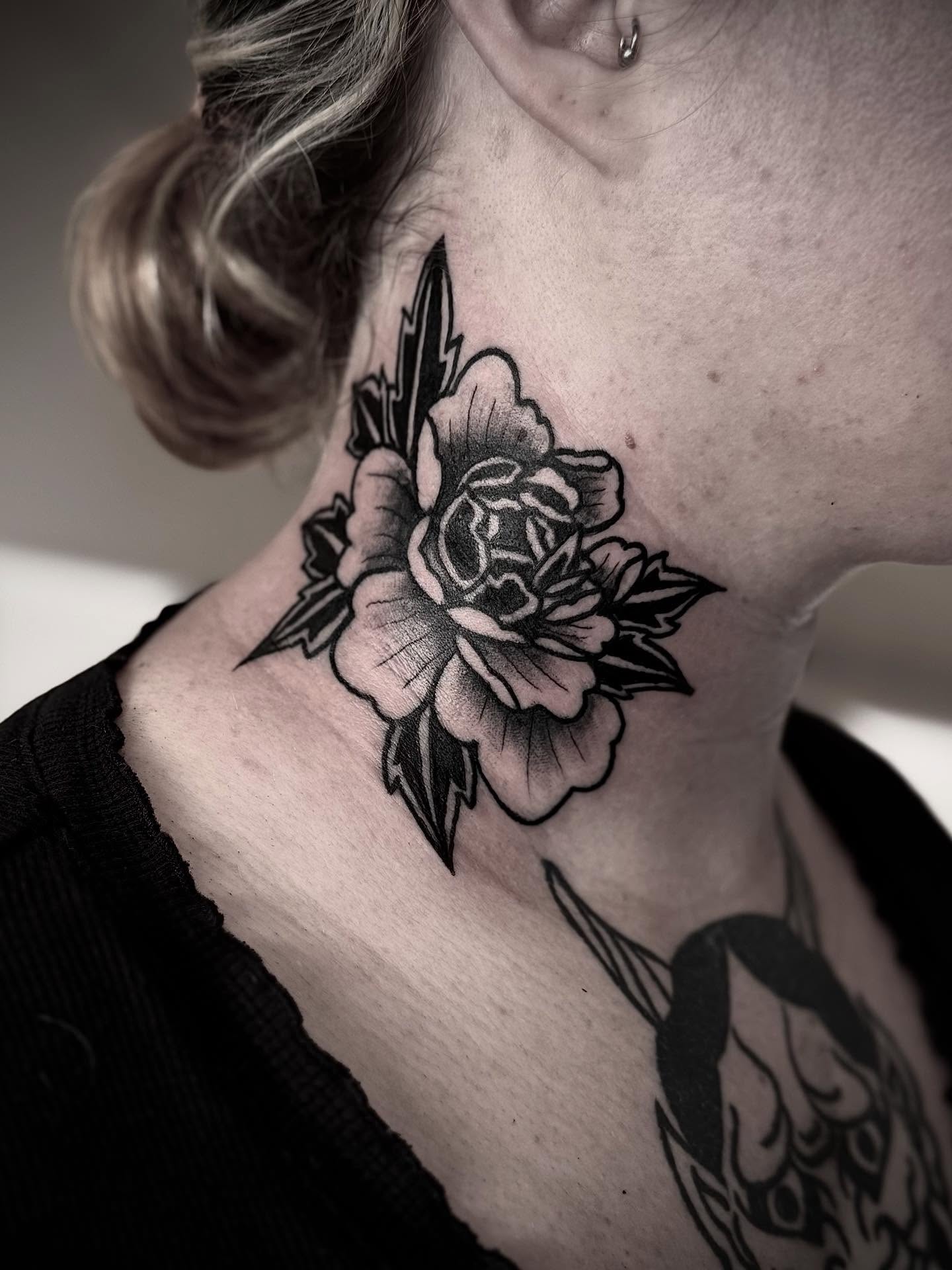 Tattoo by @jabbeytattoo — black_and_grey