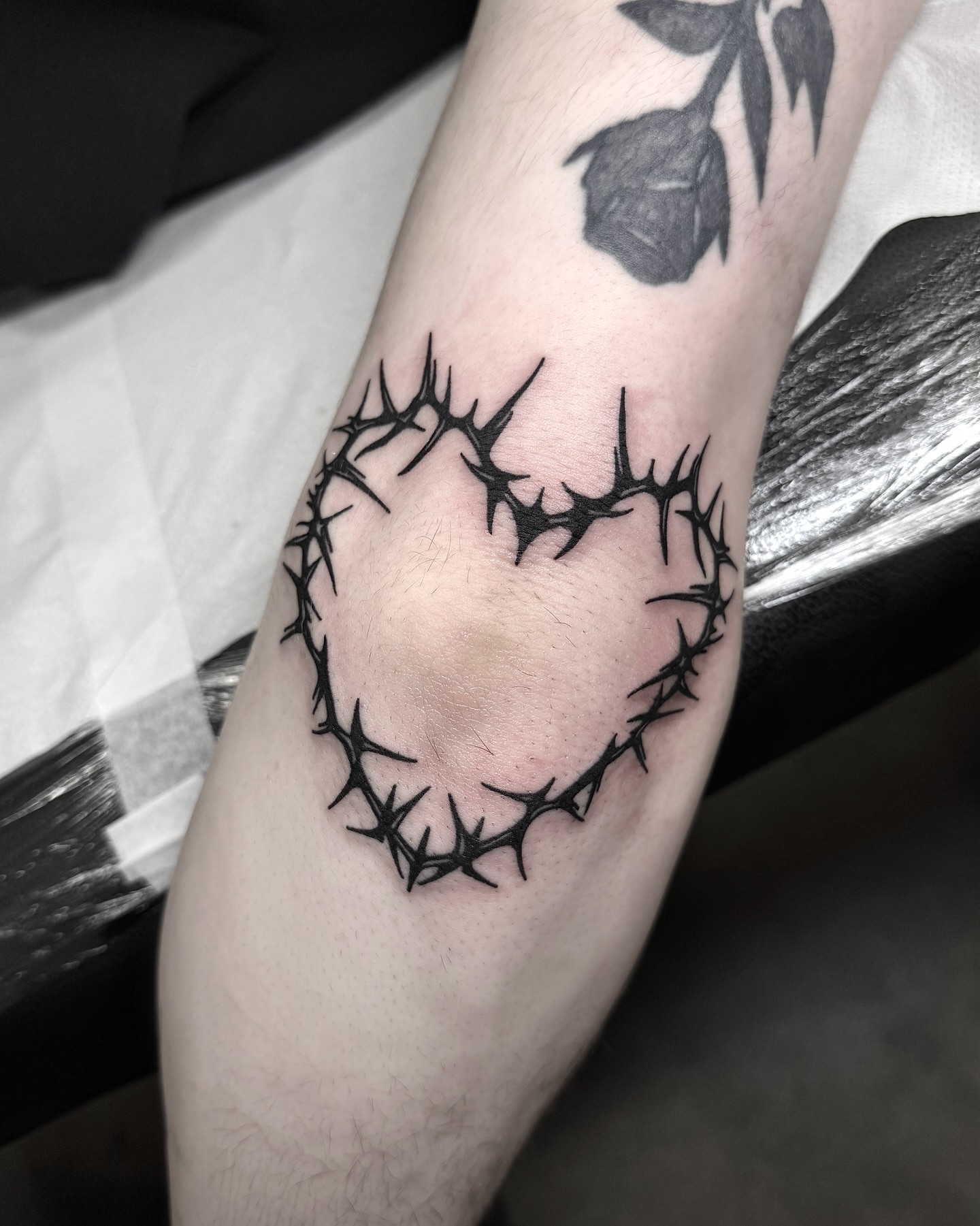 Thorn heart black and grey tattoo on the forearm by 블랙워크 로니  blackwork roni