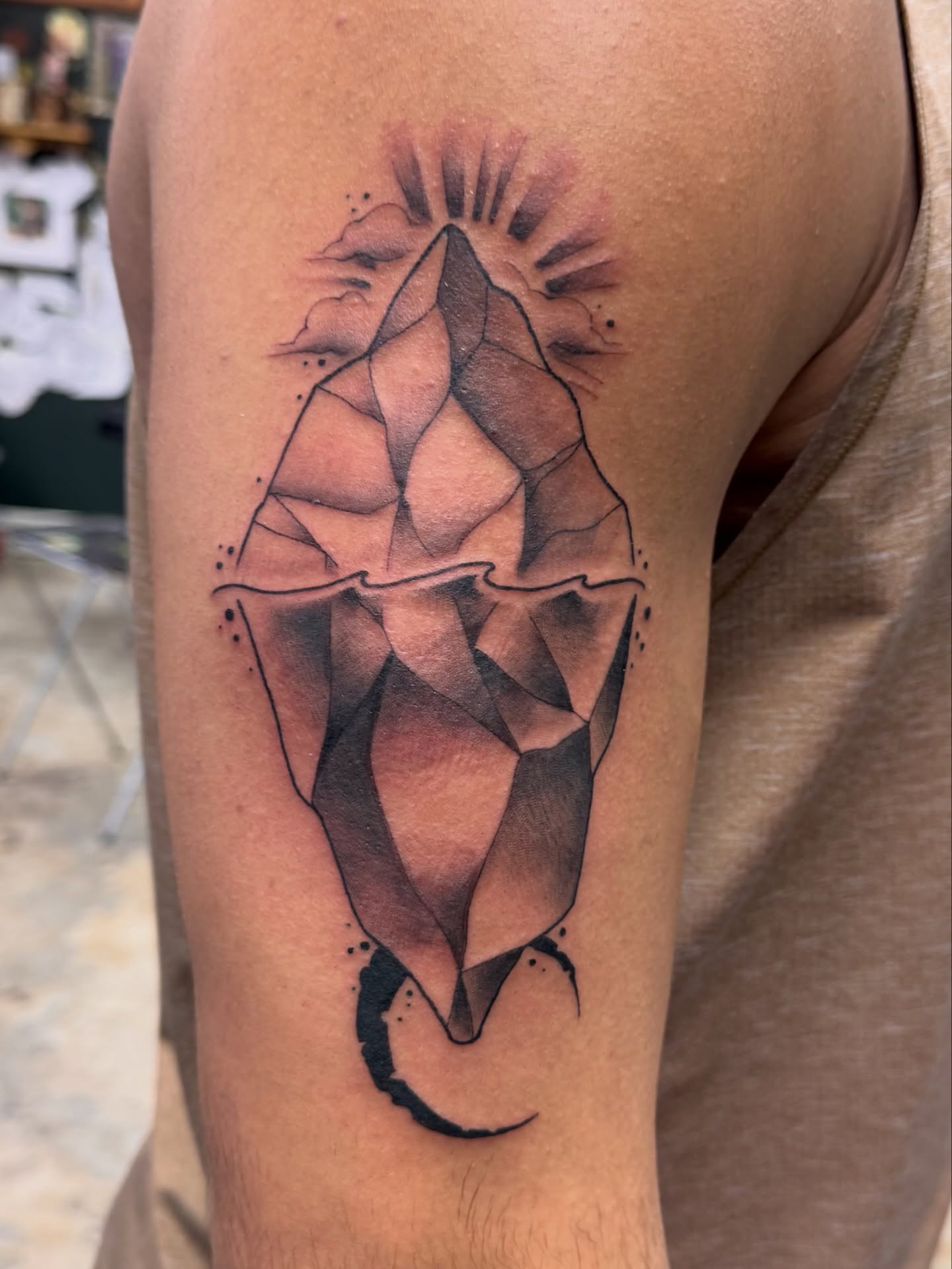Tattoo by @tattoosbybella — geometric