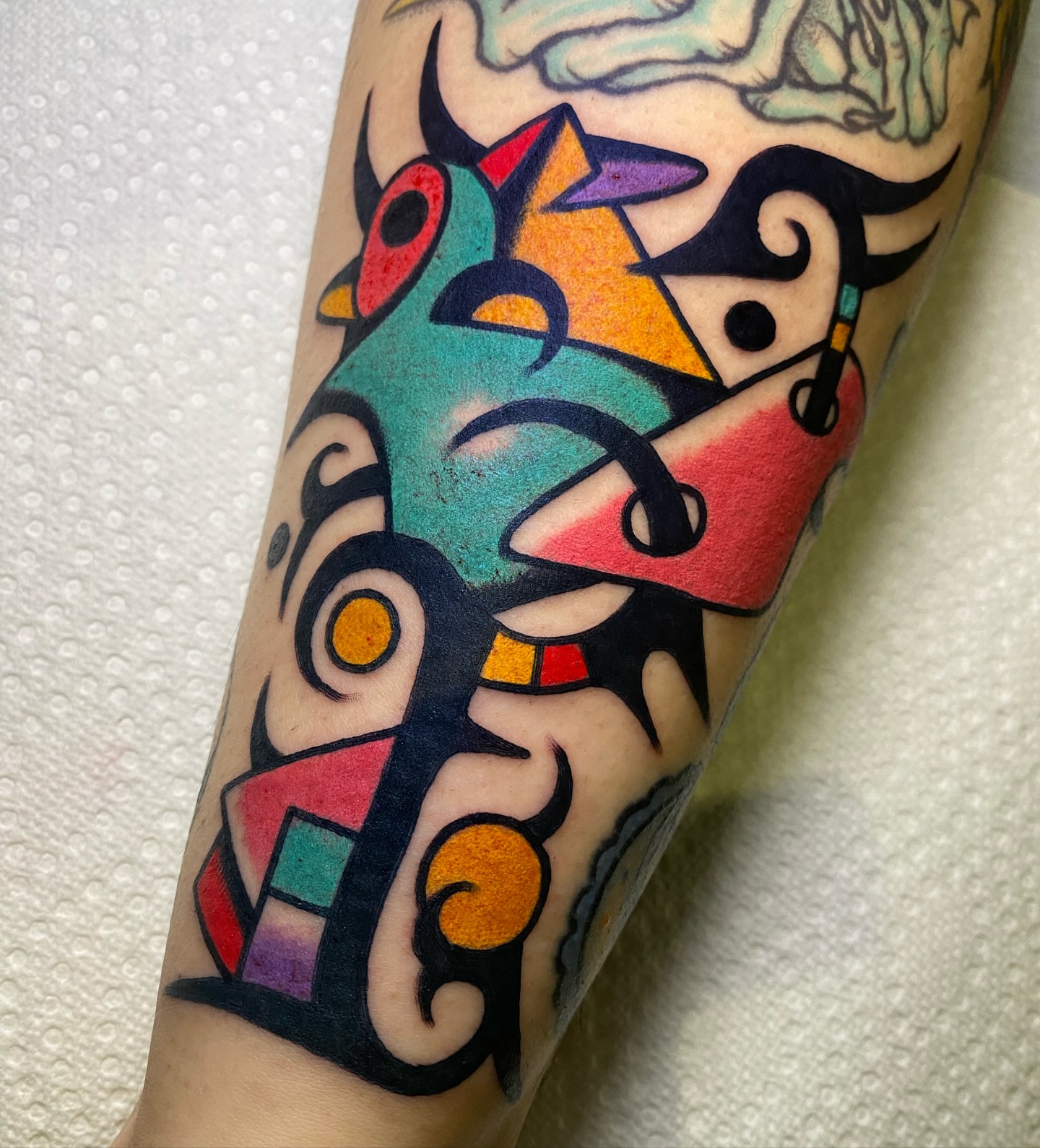 Abstract geometric shapes geometric tattoo on the forearm by ⛓️ L̷i̷n̷n̷e̷a̷⛓️, Las Vegas, Nevada