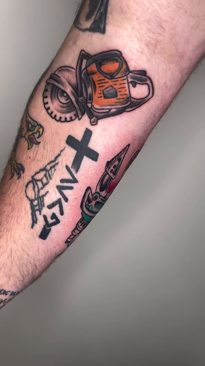 Tattoo by @papamule_ — american_traditional