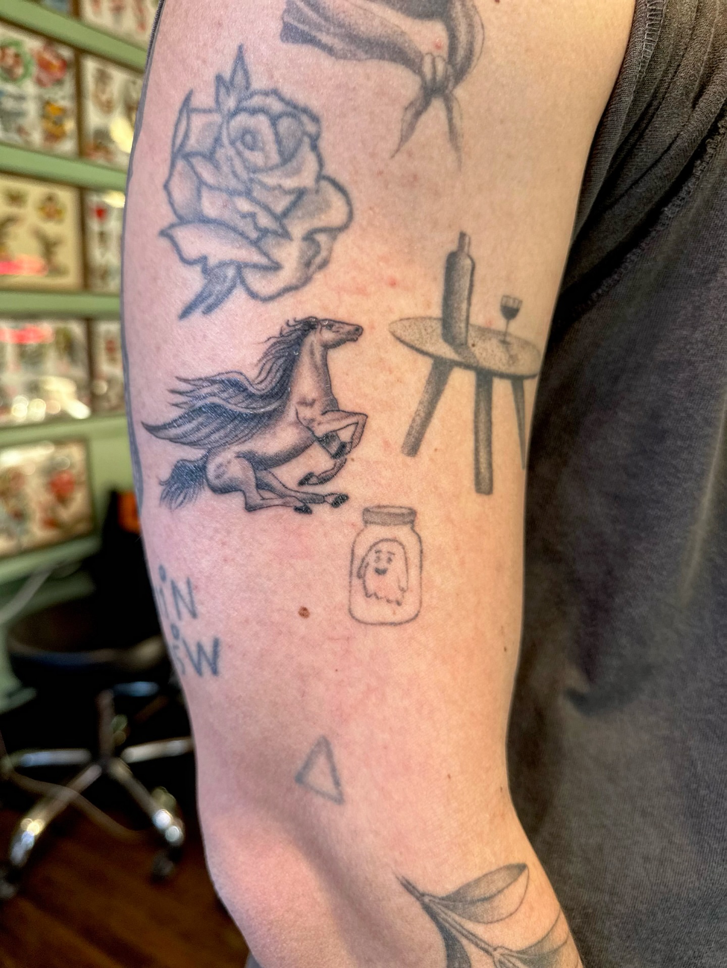 Tattoo by @lnrnts — black_and_grey