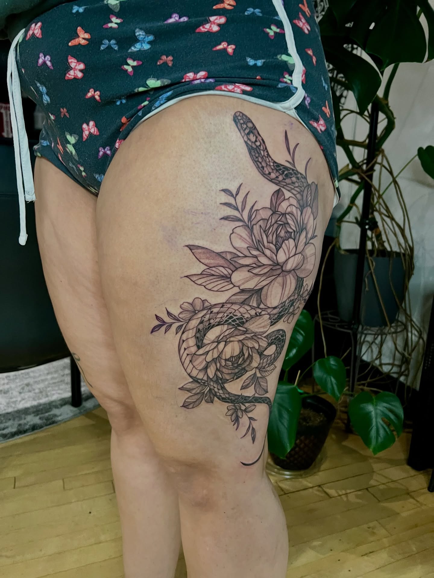 Tattoo by @lovelyinink_ — black_and_grey