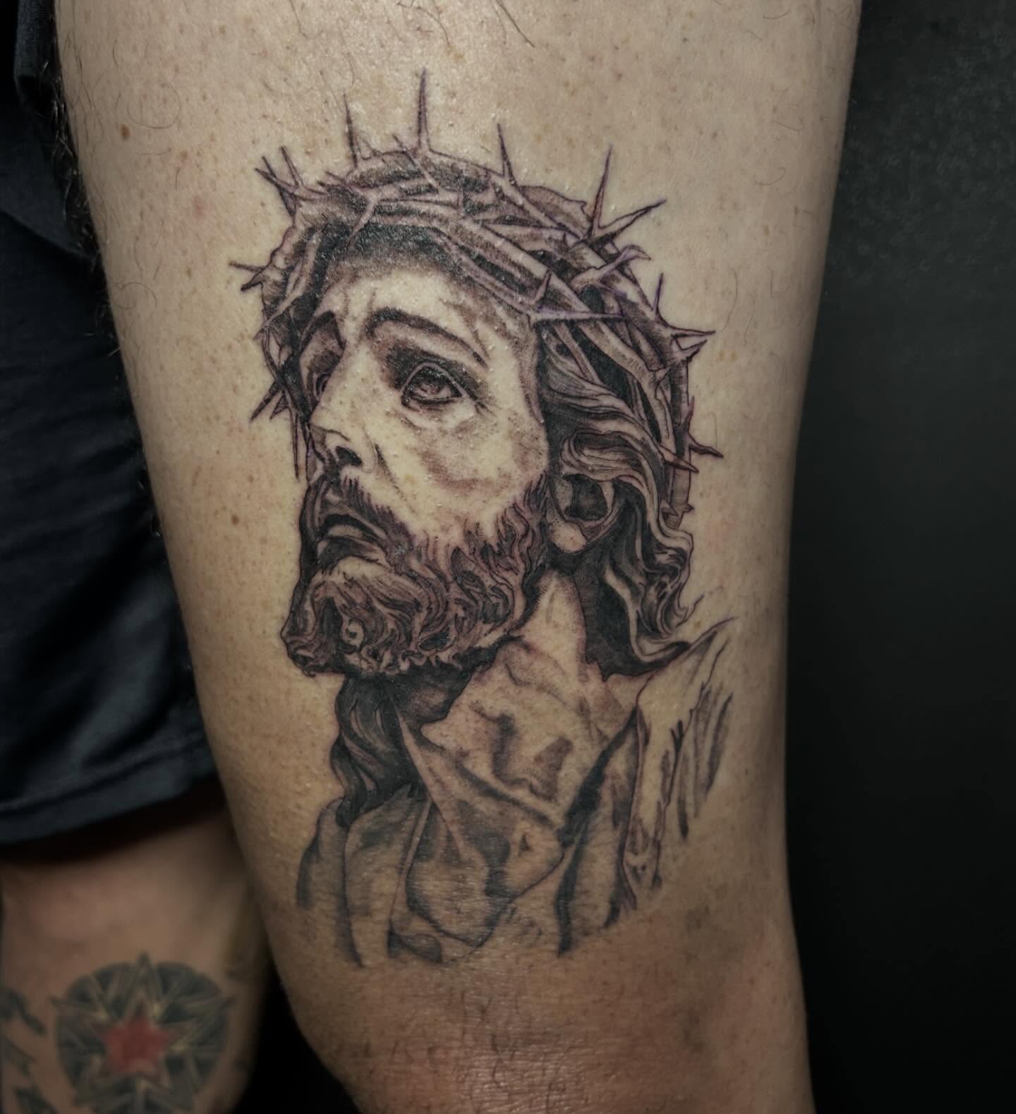 Jesus Christ realism tattoo on the thigh by Elizabeth (Lib), Murfreesboro, Tennessee