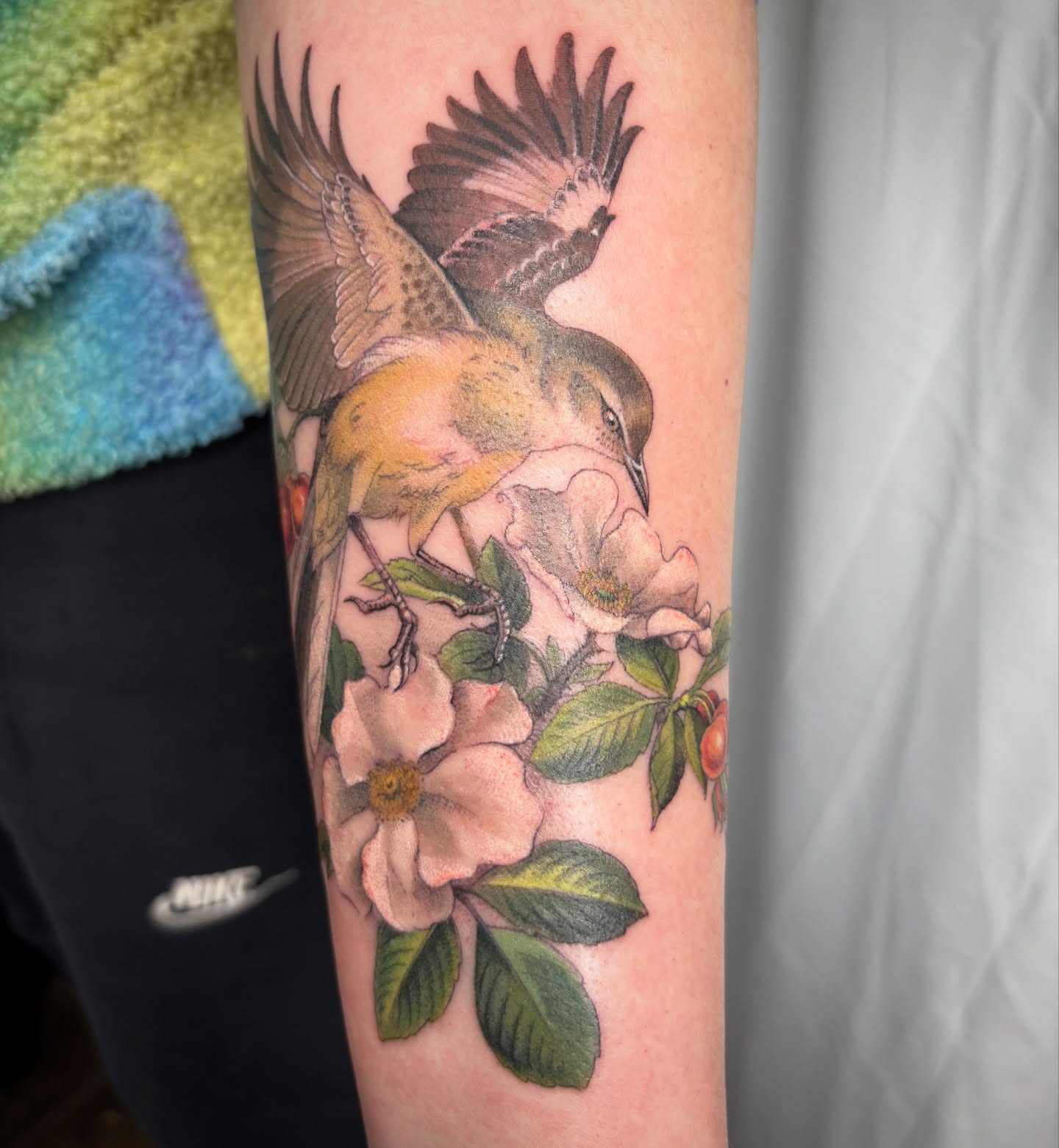 Tattoo by @lu_tatu — realism, dotwork