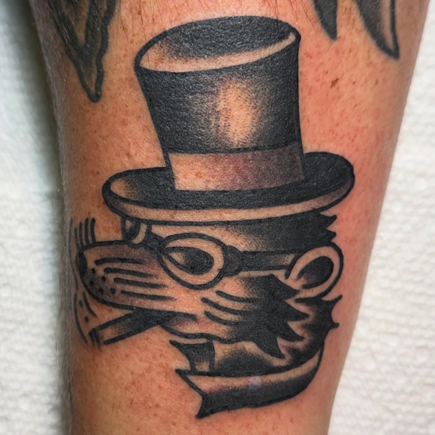 Tattoo by @eriksheppardtattoo — black_and_grey