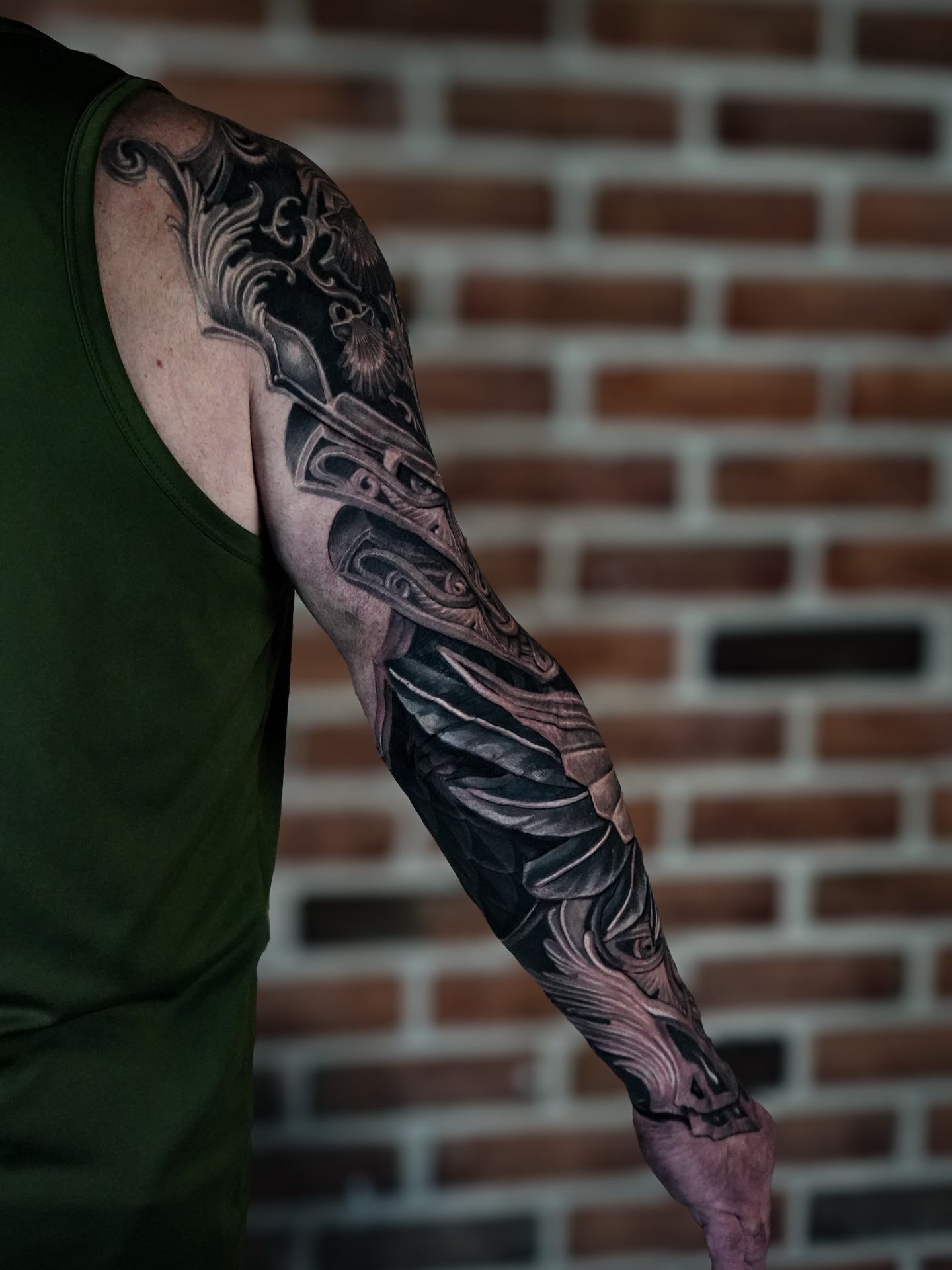 Tattoo by @sunseritattoo — black_and_grey