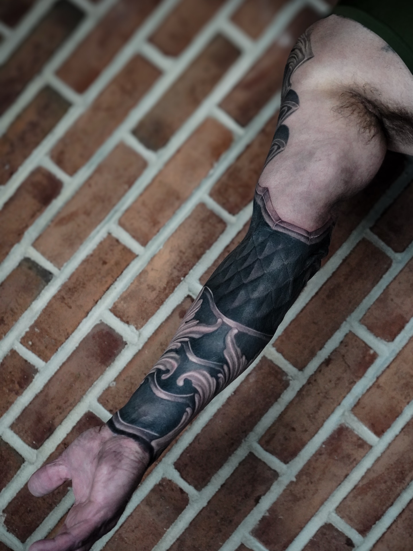Tattoo by @sunseritattoo — black_and_grey, geometric