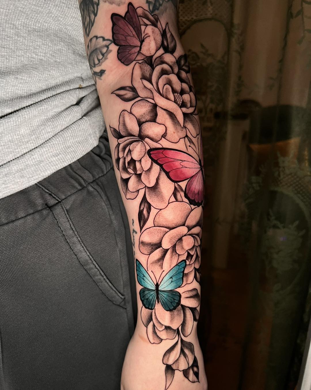 Tattoo by @tattoos_bymkr — new_school, realism
