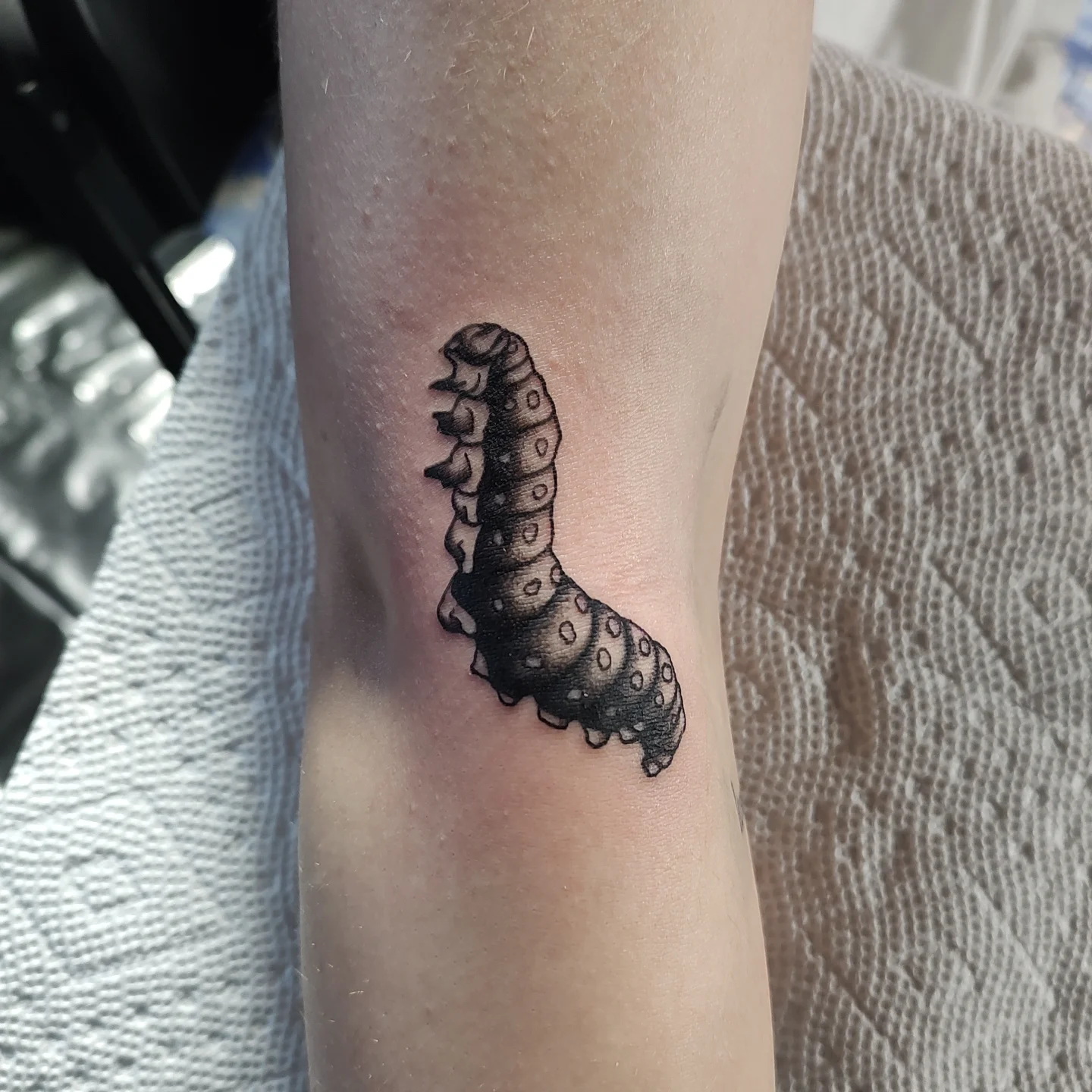 Tattoo by @karat_curations β dotwork