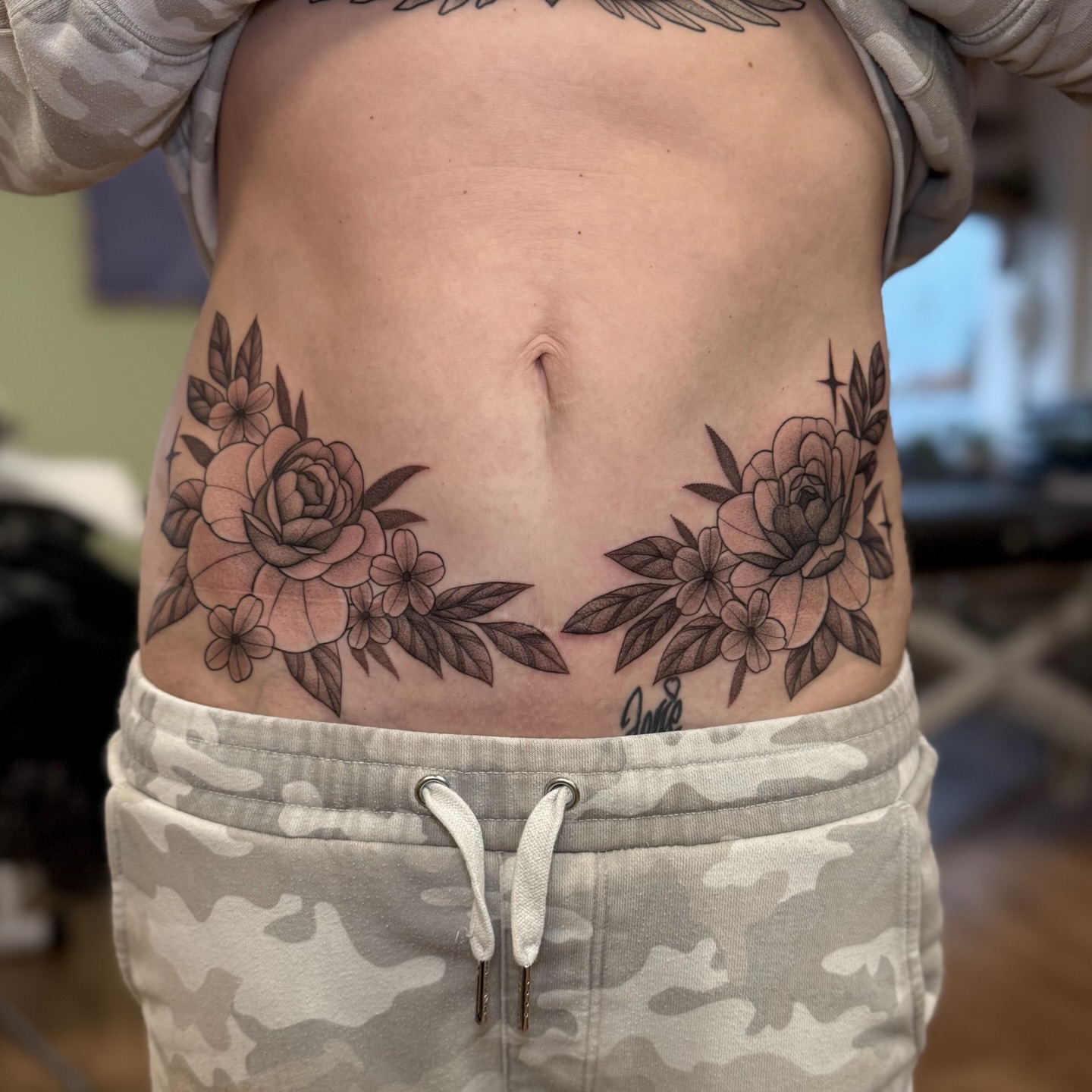 Tattoo by @copaceticink — black_and_grey