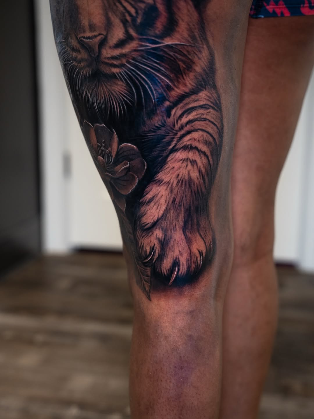 Tattoo by @montanas.tattoos — realism, black_and_grey