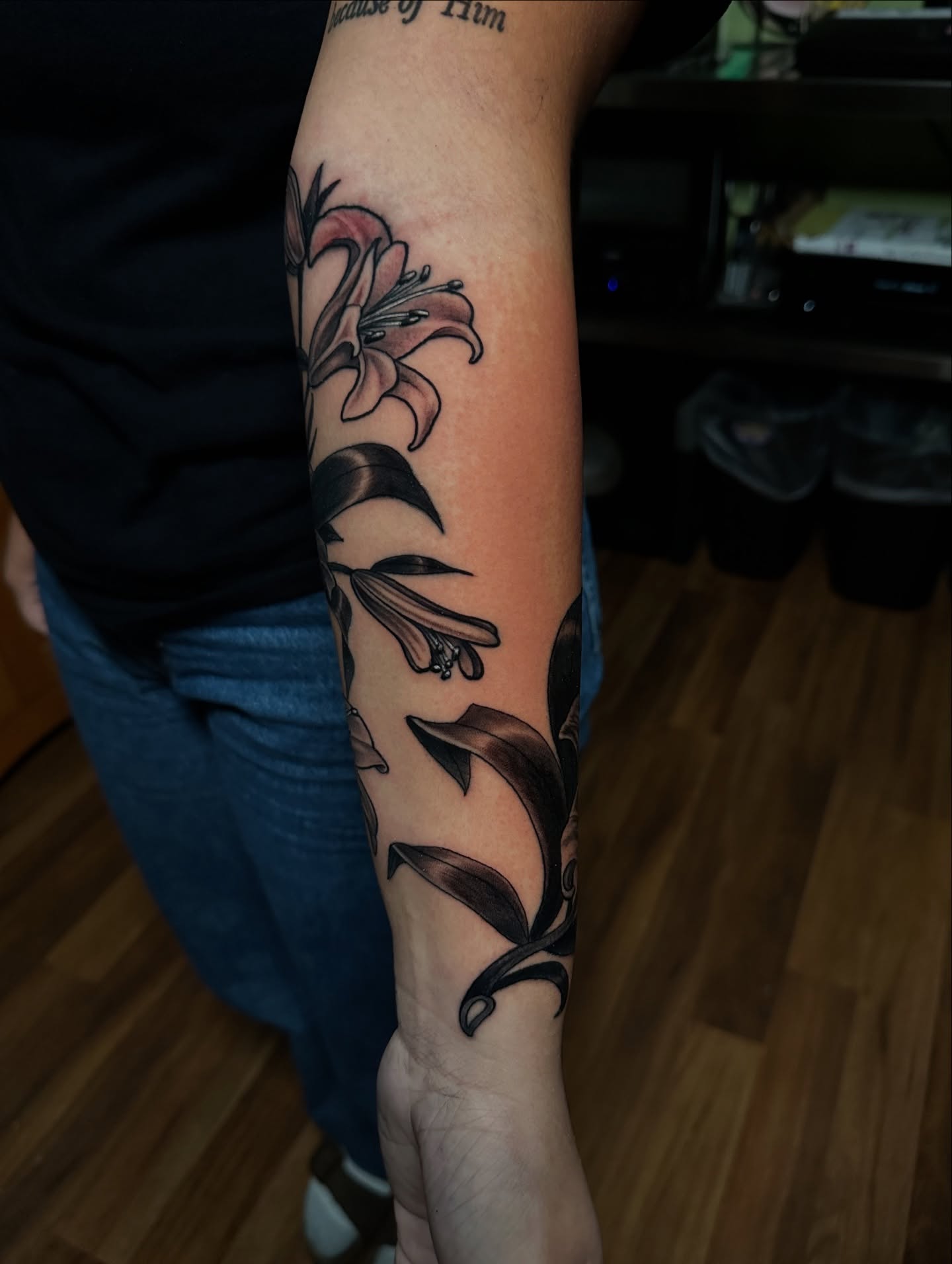 Tattoo by @t_burtz — black_and_grey