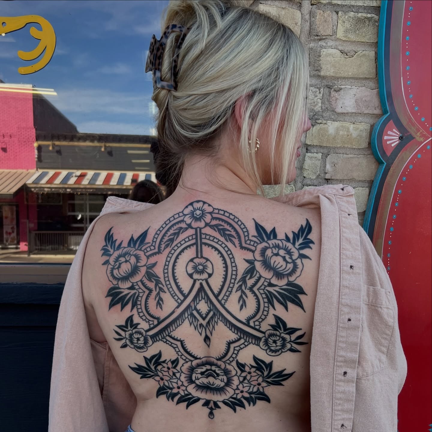 Tattoo by @morganhabe — black_and_grey