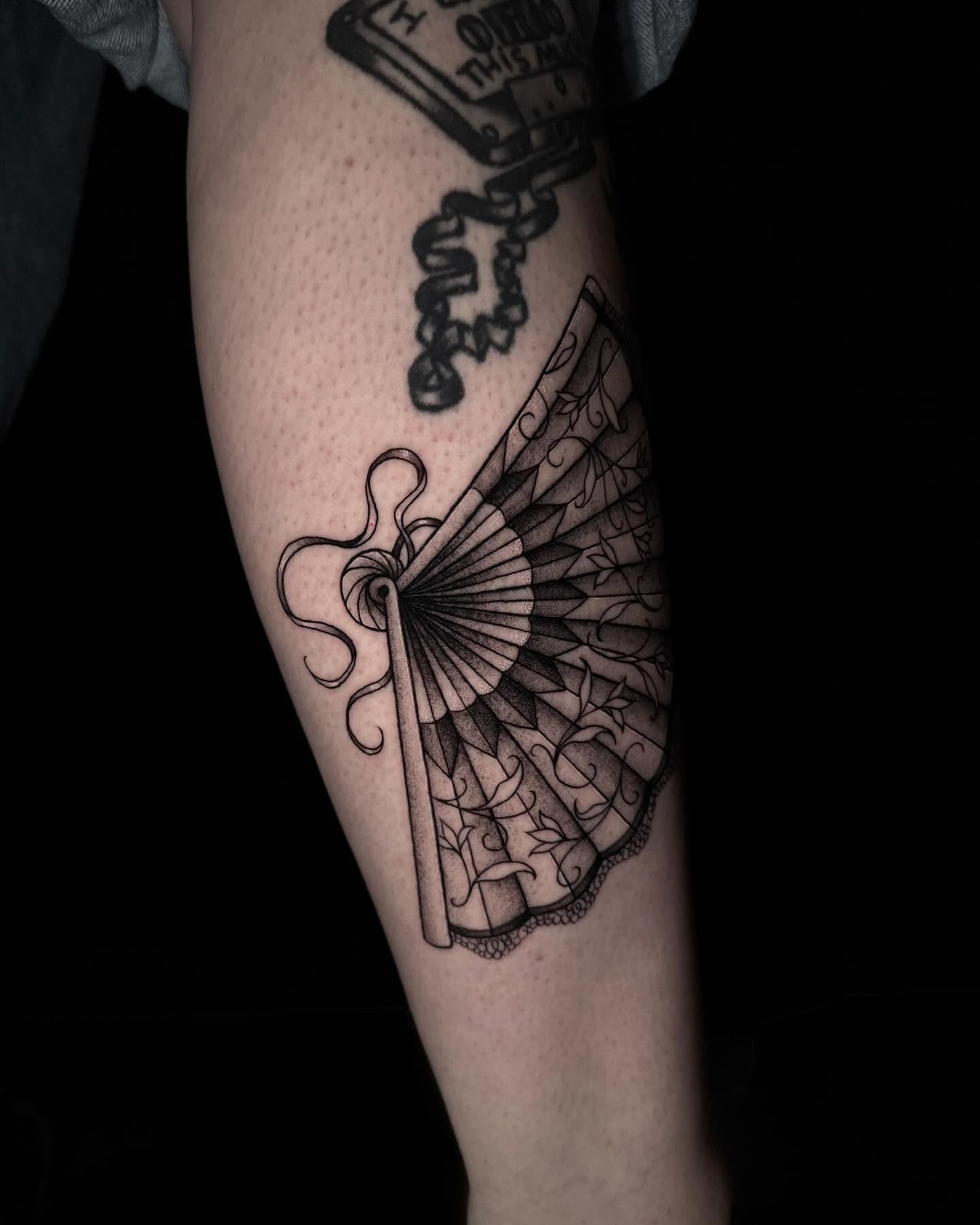 Tattoo by @lyssa_jtattoo — black_and_grey