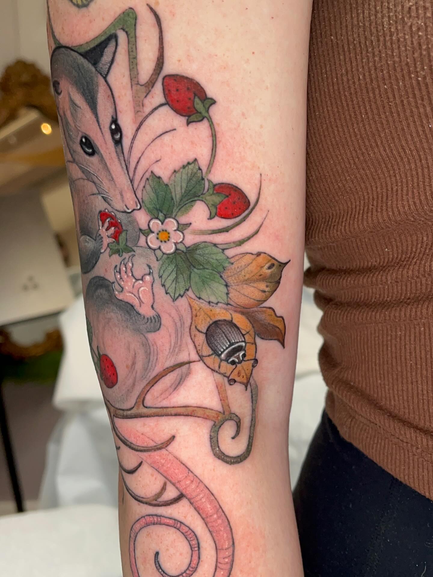 Tattoo by @samanthacastrovinci — american_traditional, dotwork