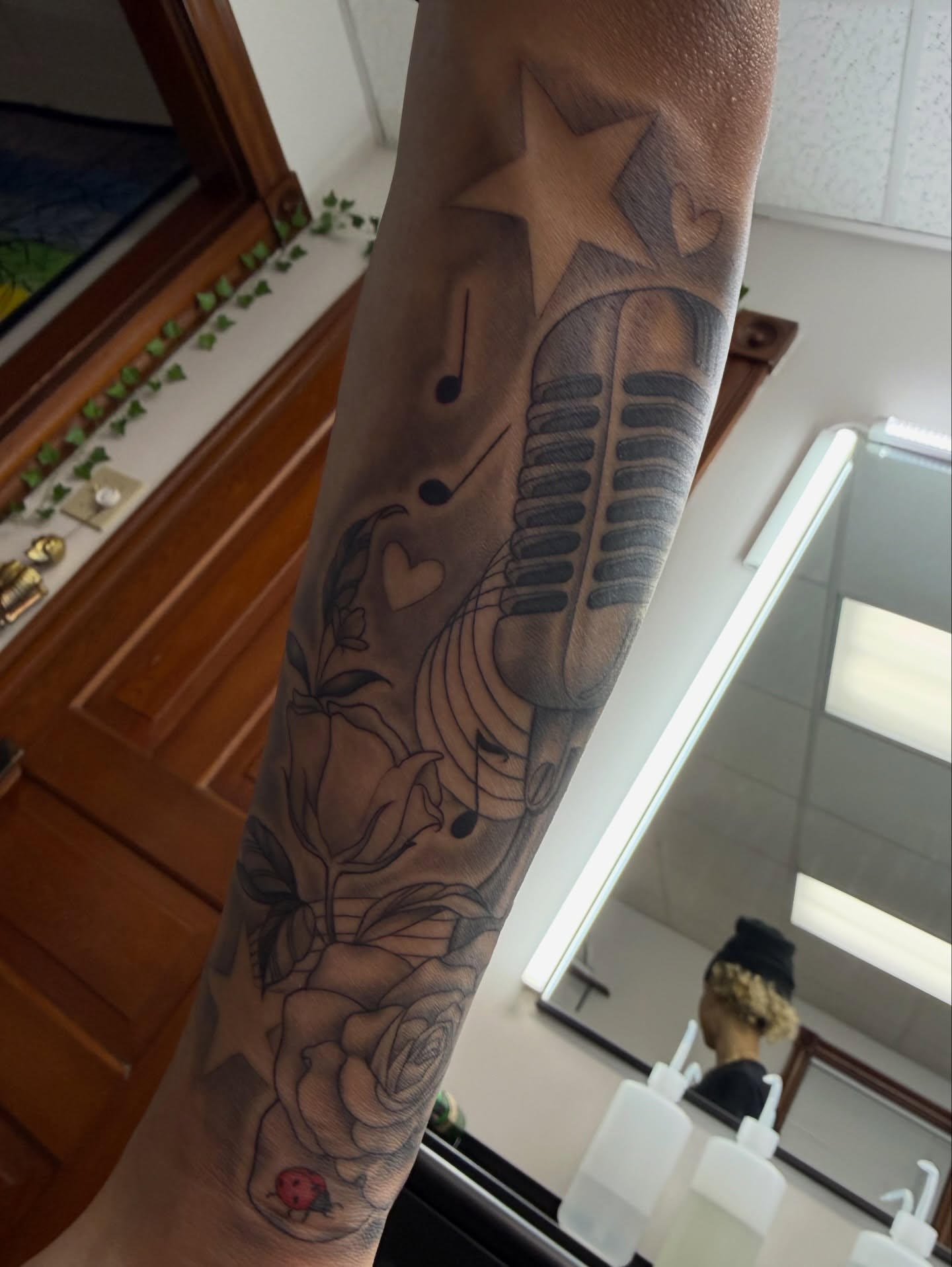 Tattoo by @inyourskiin — american_traditional