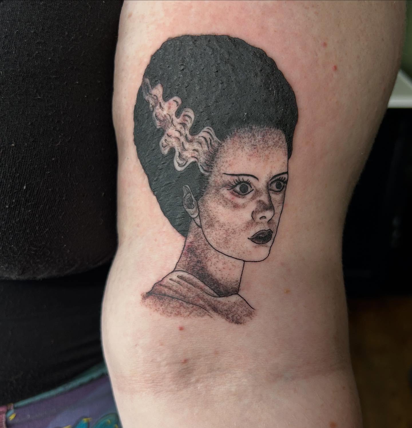 Bride of Frankenstein portrait sketch tattoo on the thigh by Jaime Gaiti