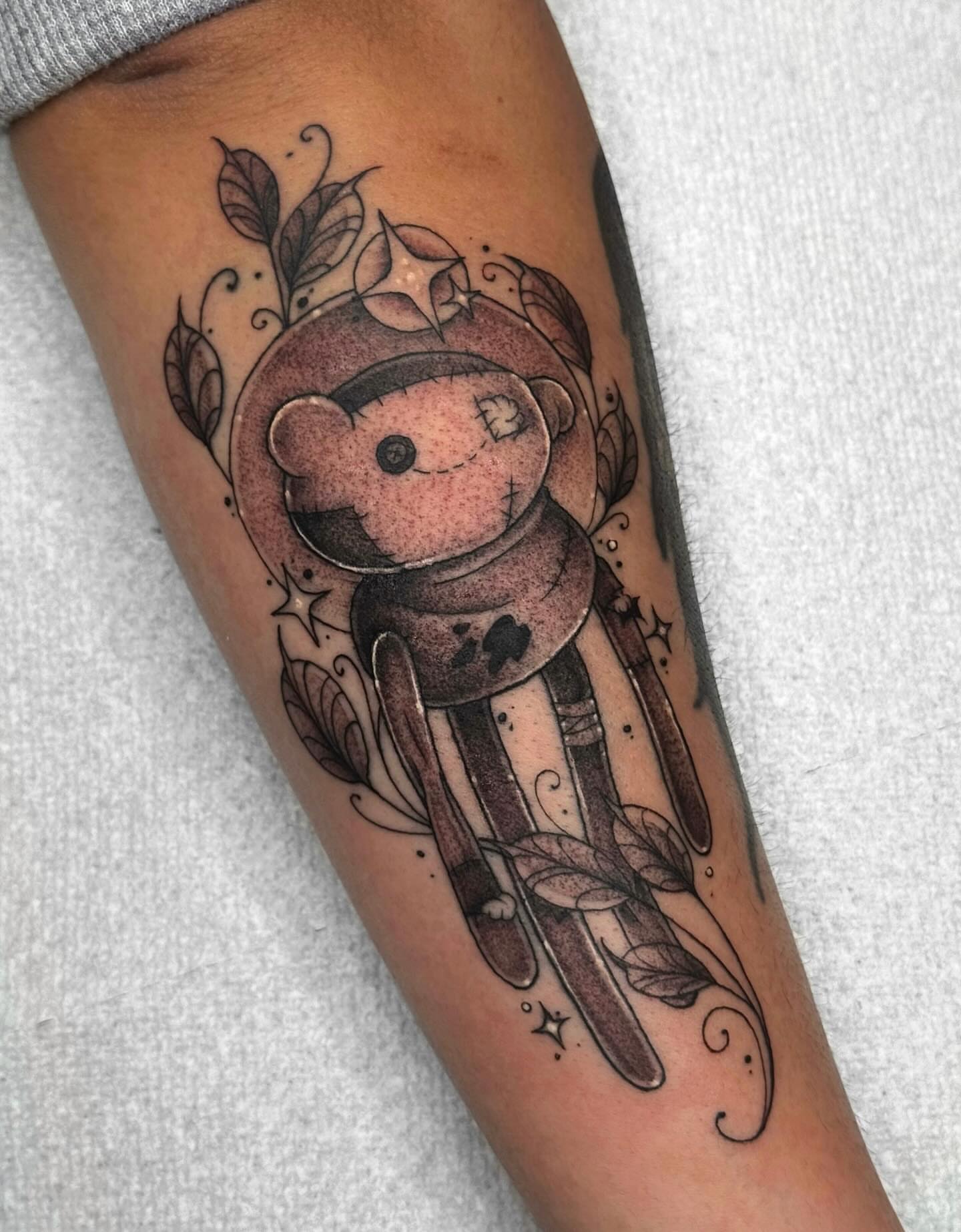 Tattoo by @kaylacancion — black_and_grey