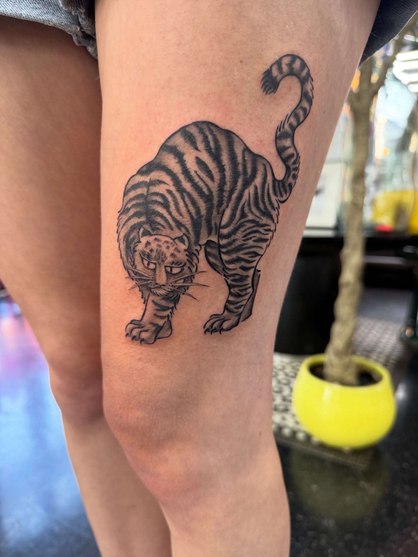Tiger black and grey tattoo on the thigh by πππππ¨π¨ ππ«ππ’π¬π