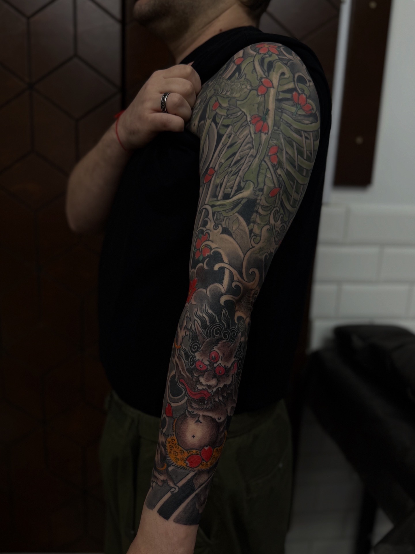 Demon japanese irezumi tattoo on the upper arm by Innokenty Meshchakov, Portland, Oregon
