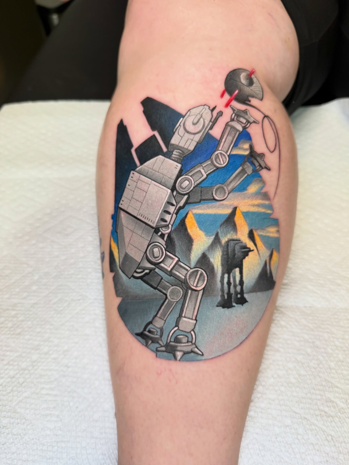 Robot geometric tattoo on the thigh by Pat Patterson Florida Tattoo Artist