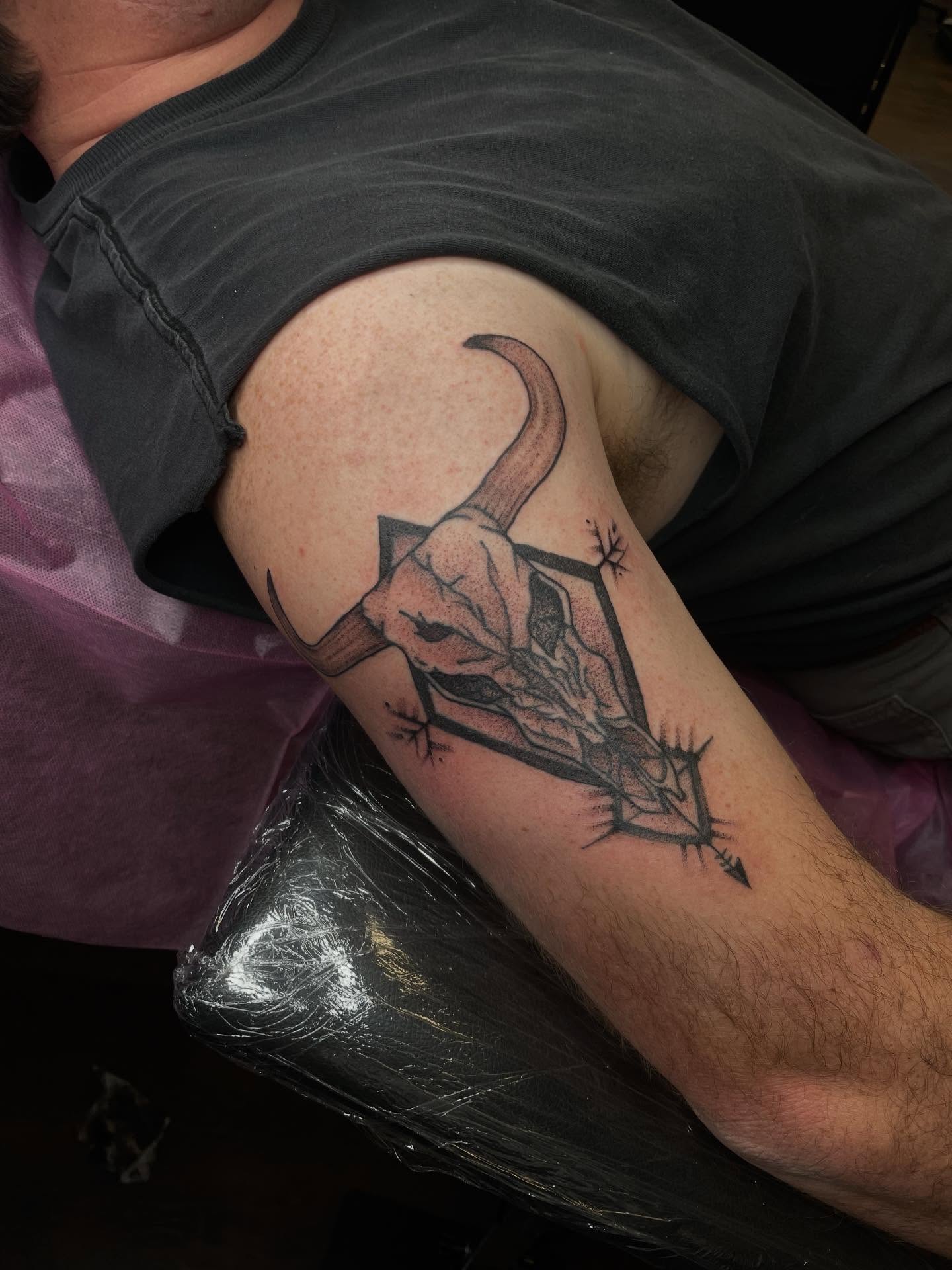 Tattoo by @_sinnertattoos — black_and_grey, realism
