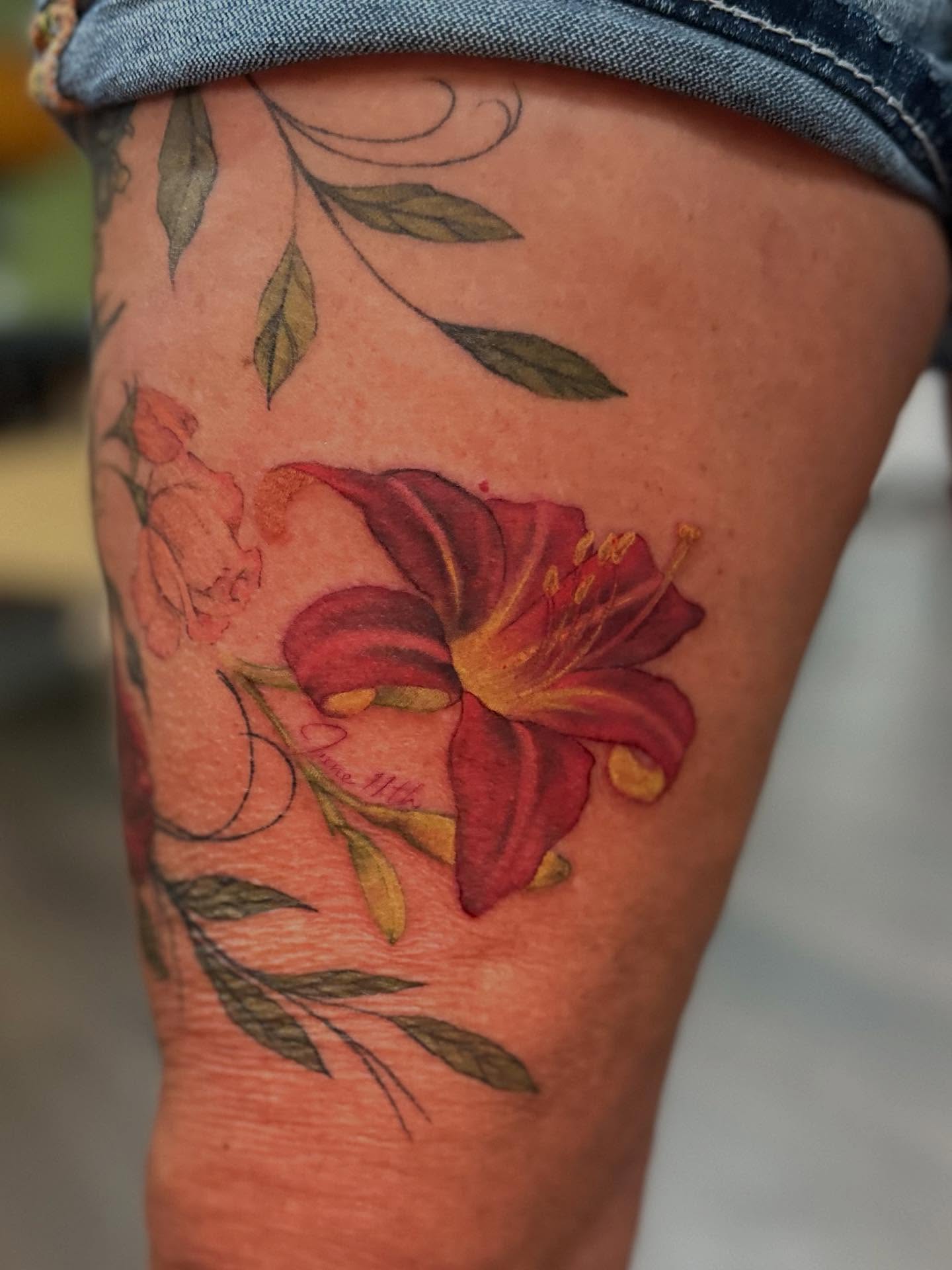 Tattoo by @artbyshaina — realism