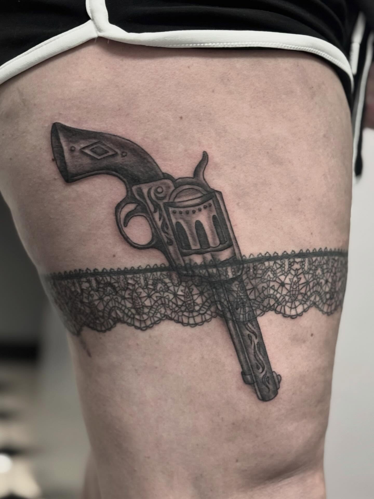 Tattoo by @carissaetattoos — black_and_grey