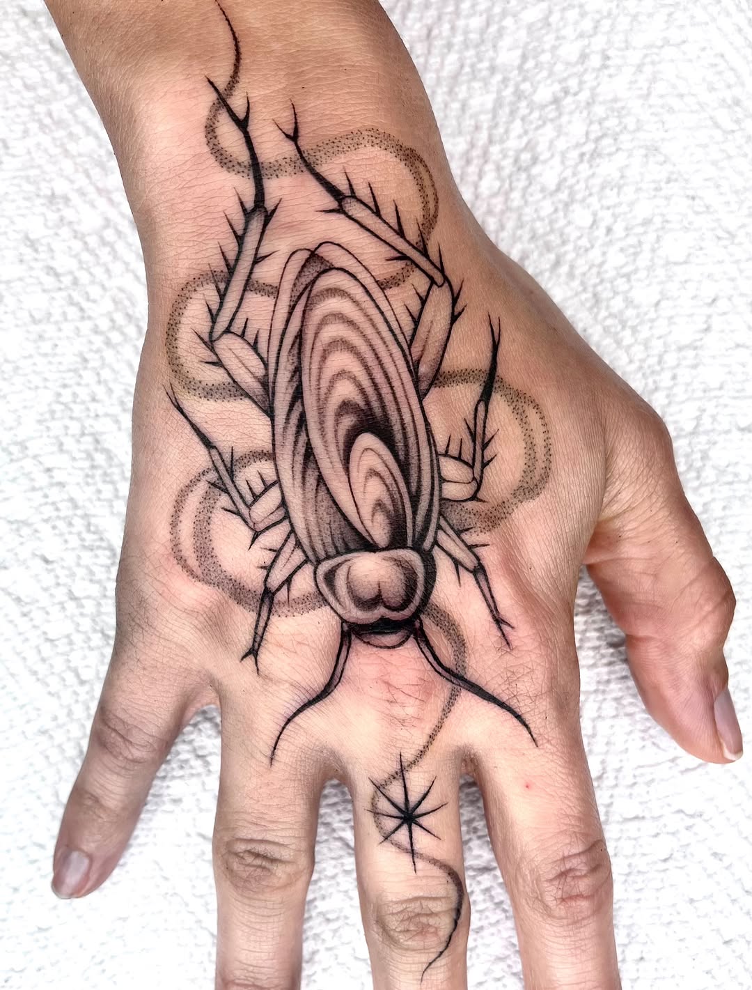 Tattoo by @carlavtattoos β black_and_grey, dotwork