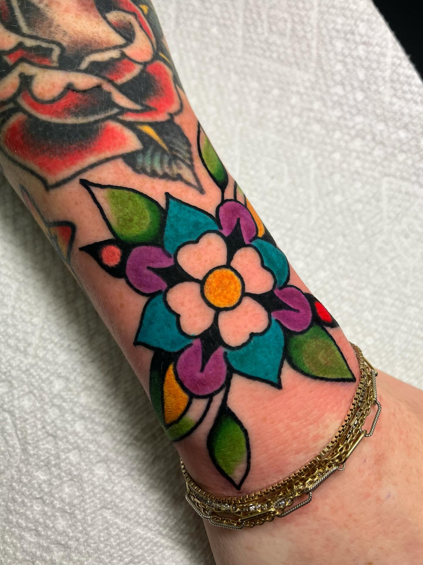 Tattoo by @sweetpeachtattoos — american_traditional