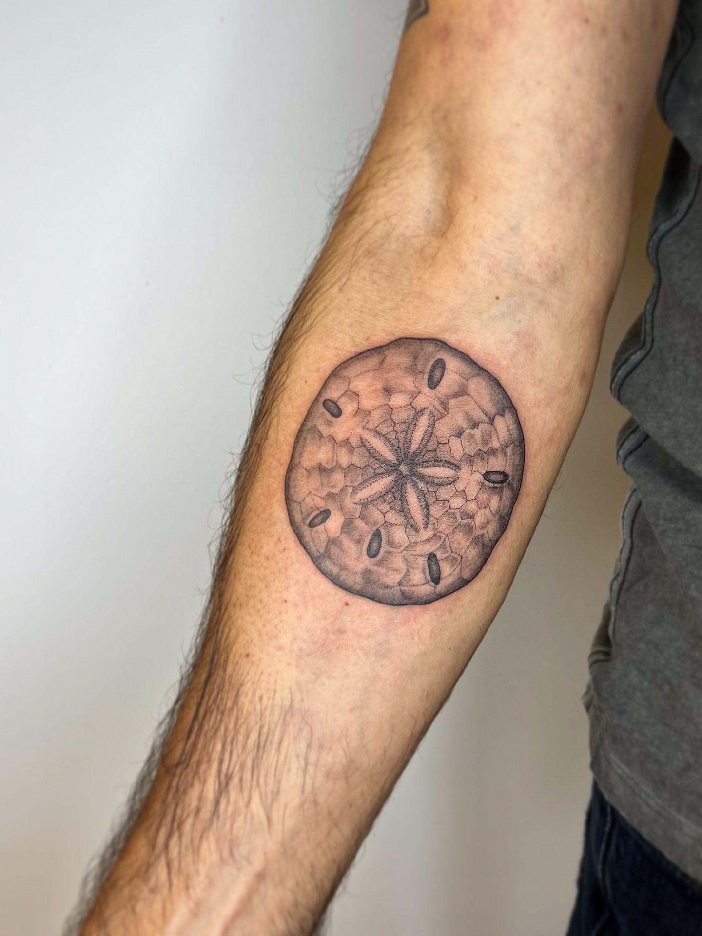 Tattoo by @leneya__valenti β black_and_grey