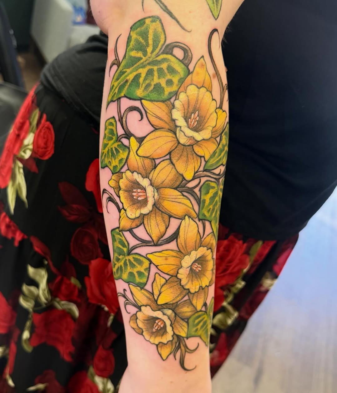 Tattoo by @valenlaskatattoos — realism, fine_line