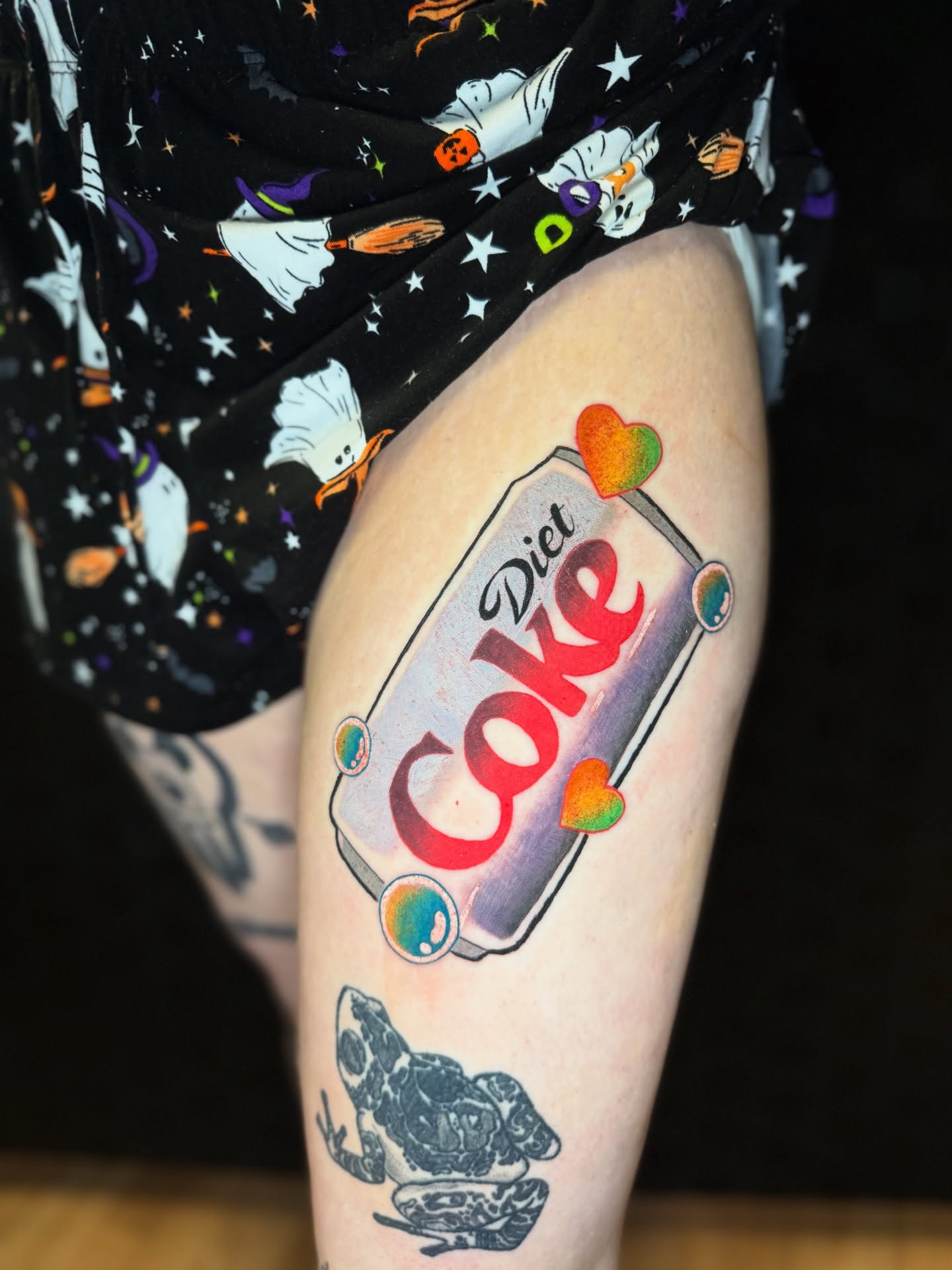 Diet coke can dotwork tattoo on the thigh by Ben McKee