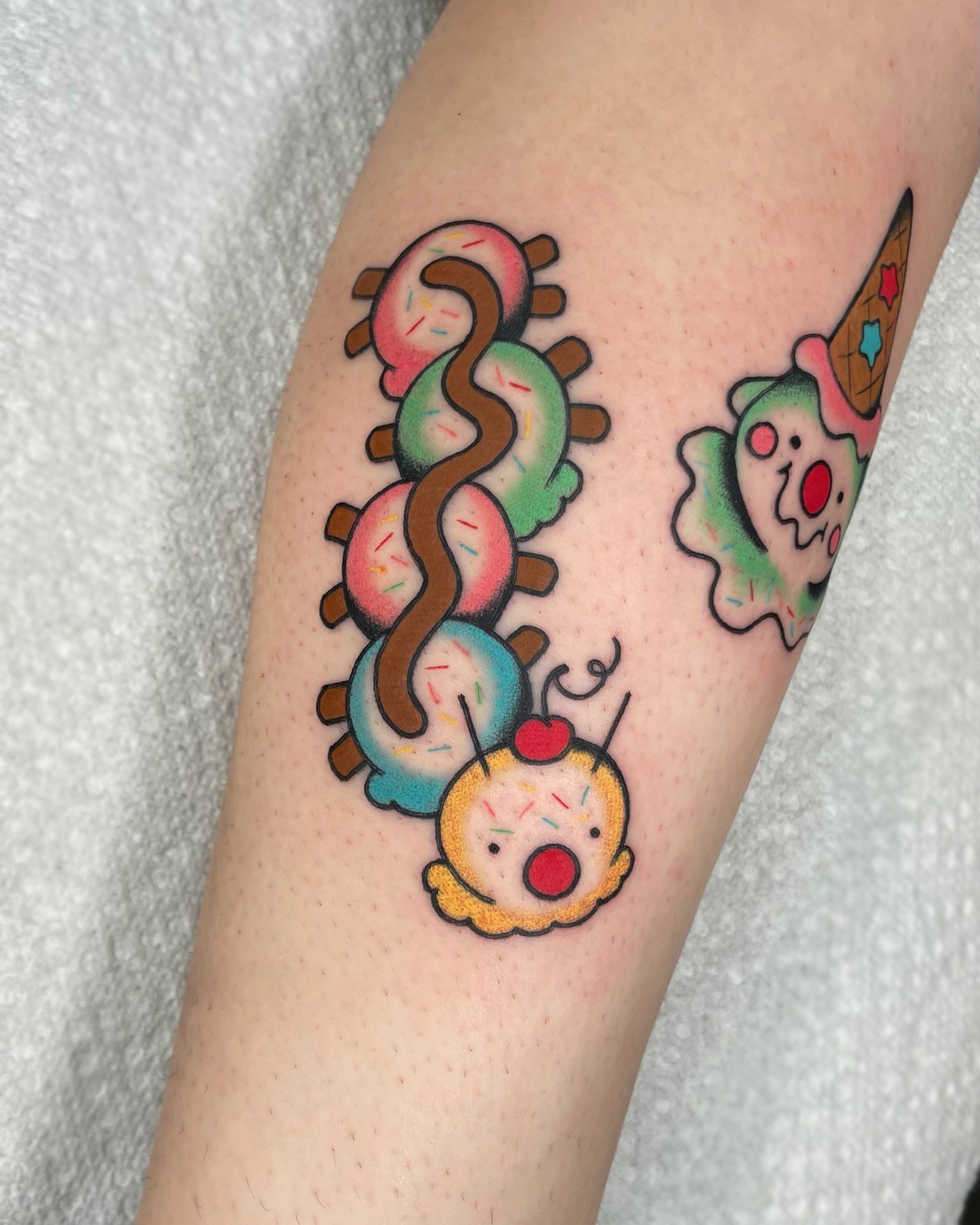 Tattoo by @anabellmorotattoos โ american_traditional