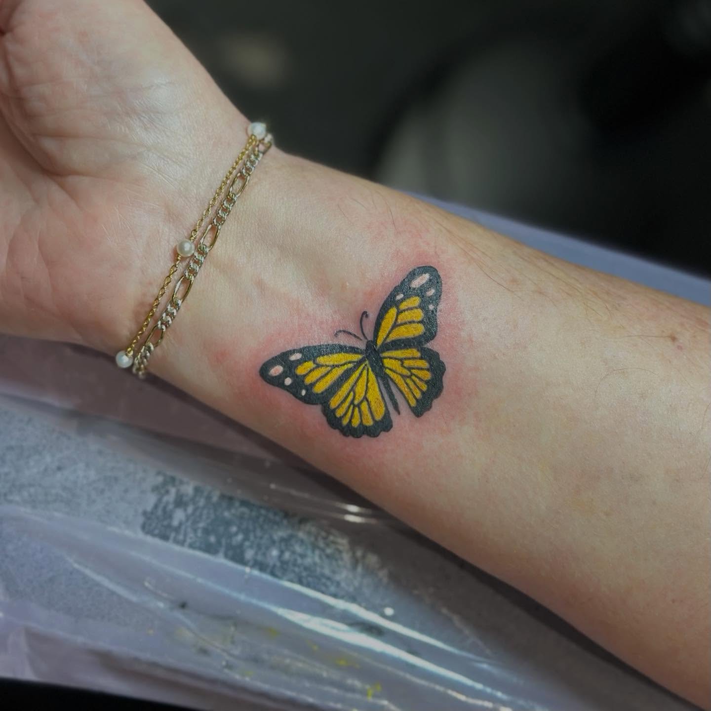 Tattoo by @jewelstattoos_ — realism