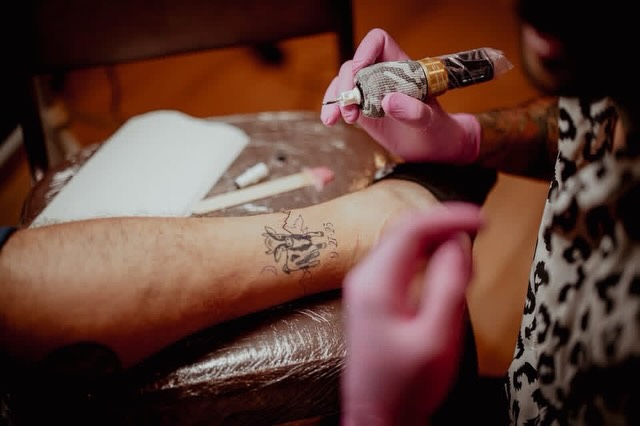 Tattoo by @yoshi.ink — american_traditional