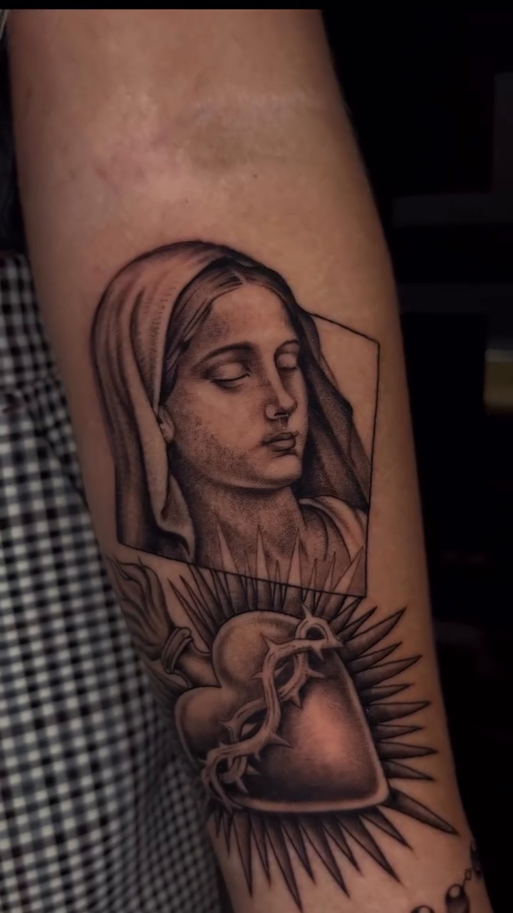 Virgin Mary and Sacred Heart realism tattoo by Connor Arvay