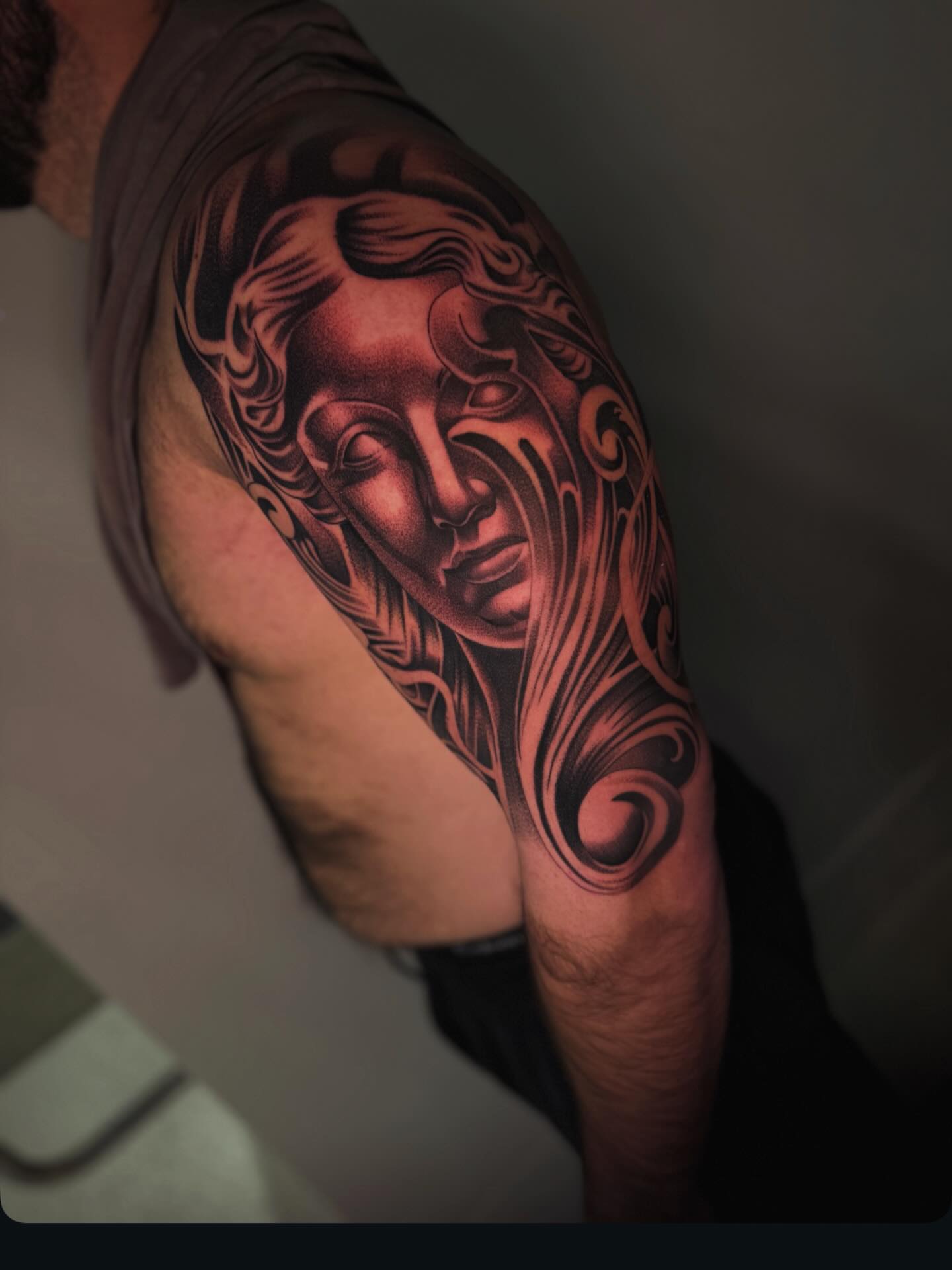 Tattoo by @dallasdiorio β black_and_grey