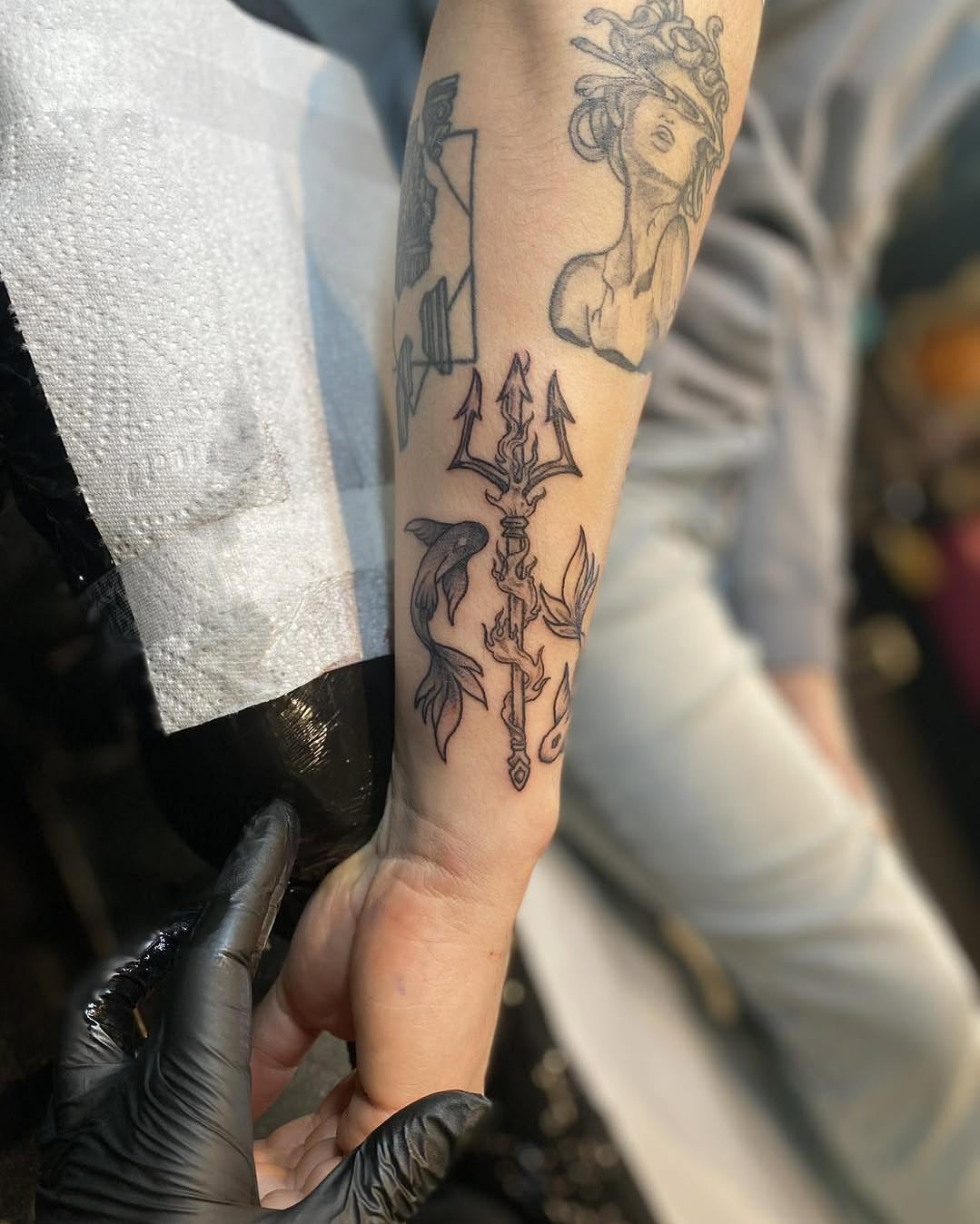 Tattoo by @carafrankenstein — black_and_grey