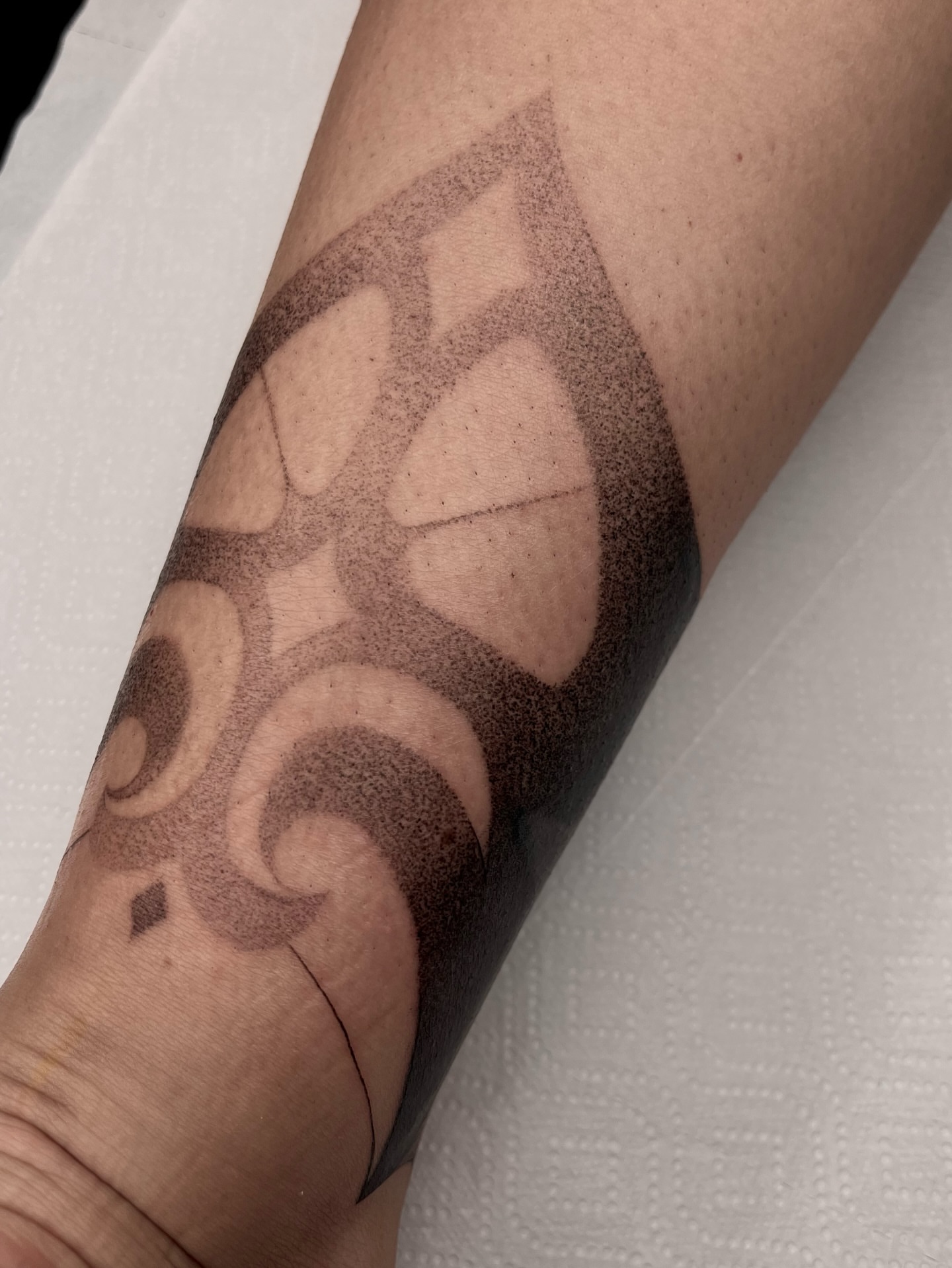 Tattoo by @dnatattoos_ — dotwork, geometric