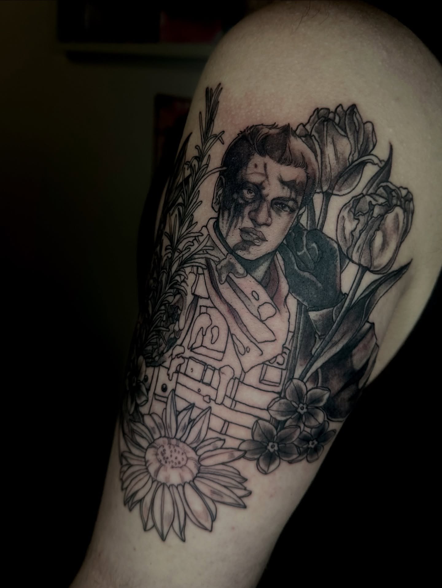 Tattoo by @raerae.tattoos — black_and_grey, realism