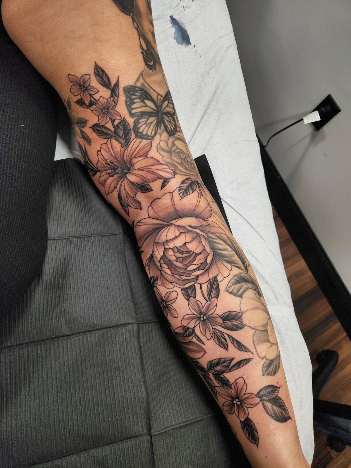 Tattoo by @jeffberm — black_and_grey