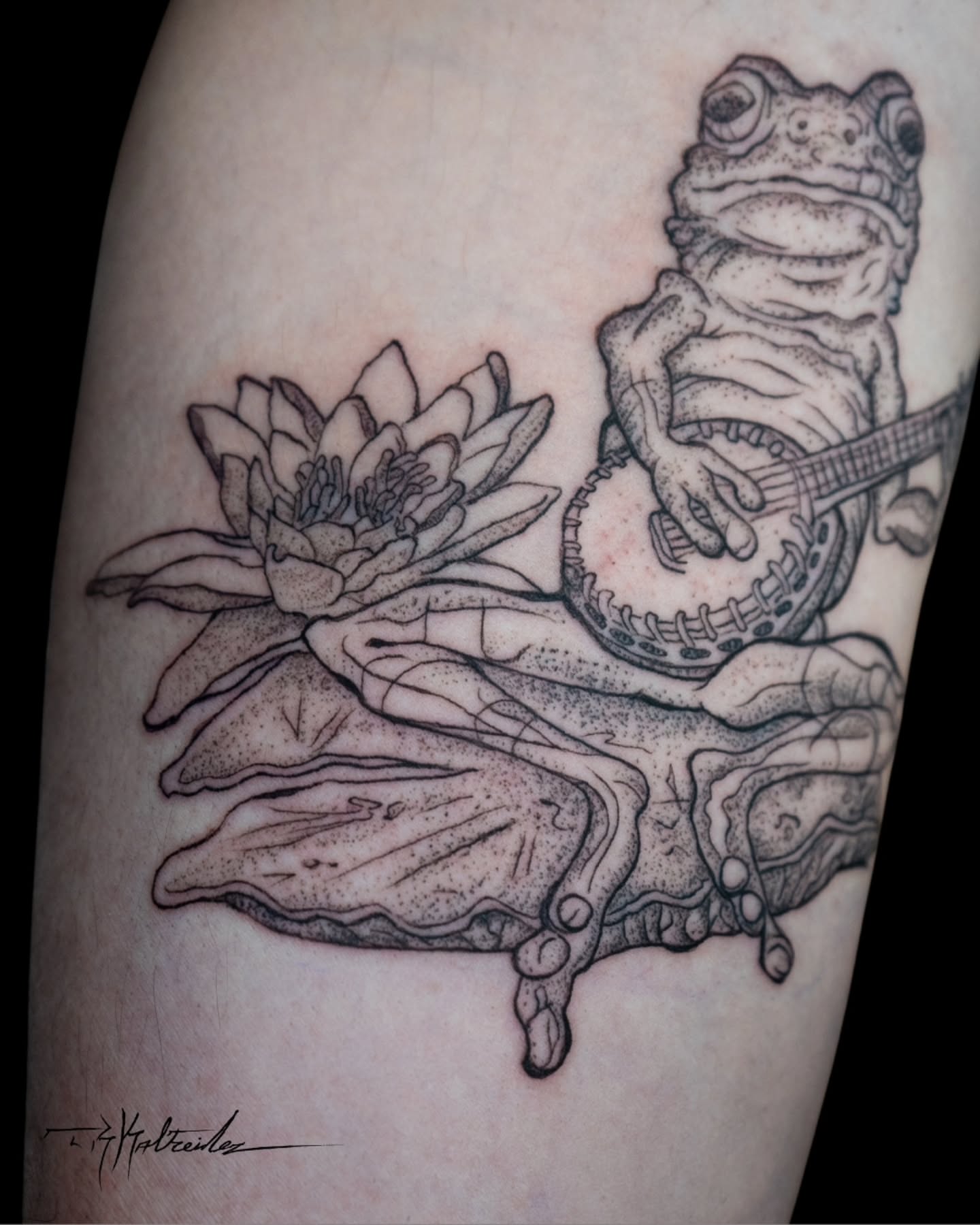 Tattoo by @trkaltreider — dotwork, realism