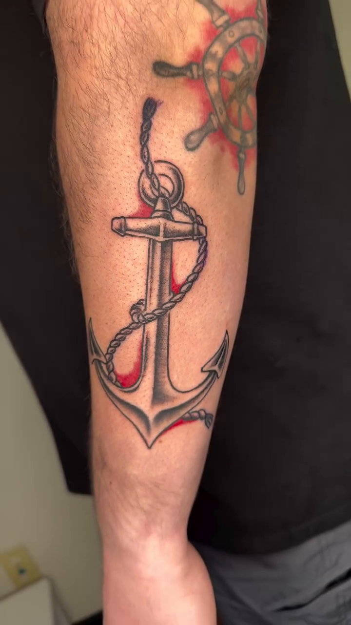 Tattoo by @papamule_ — american_traditional, realism