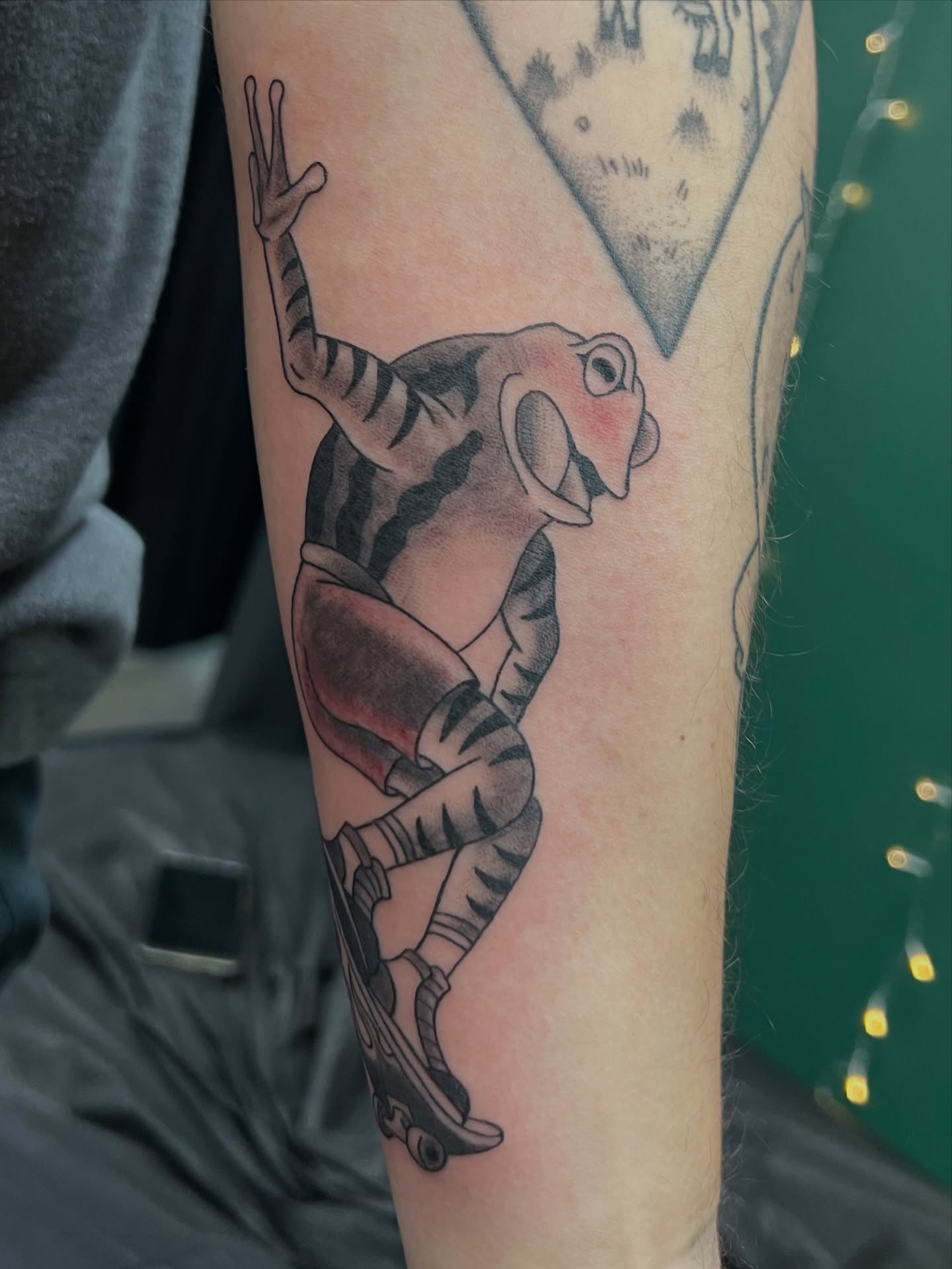 Tattoo by @tofudoestattoos — realism